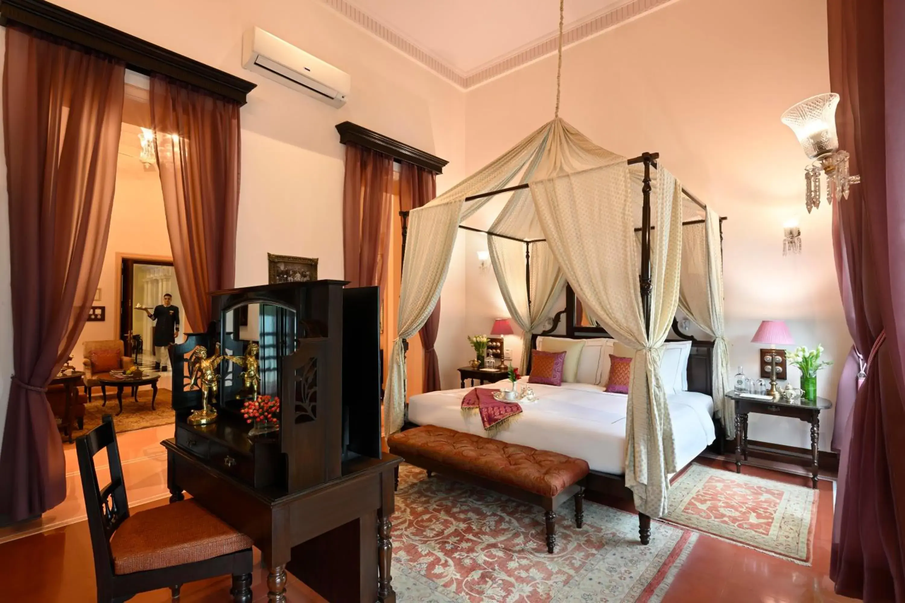 Historical Suite - single occupancy in Taj Nadesar Palace Historical Suite - single occupancy in Taj Nadesar Palace