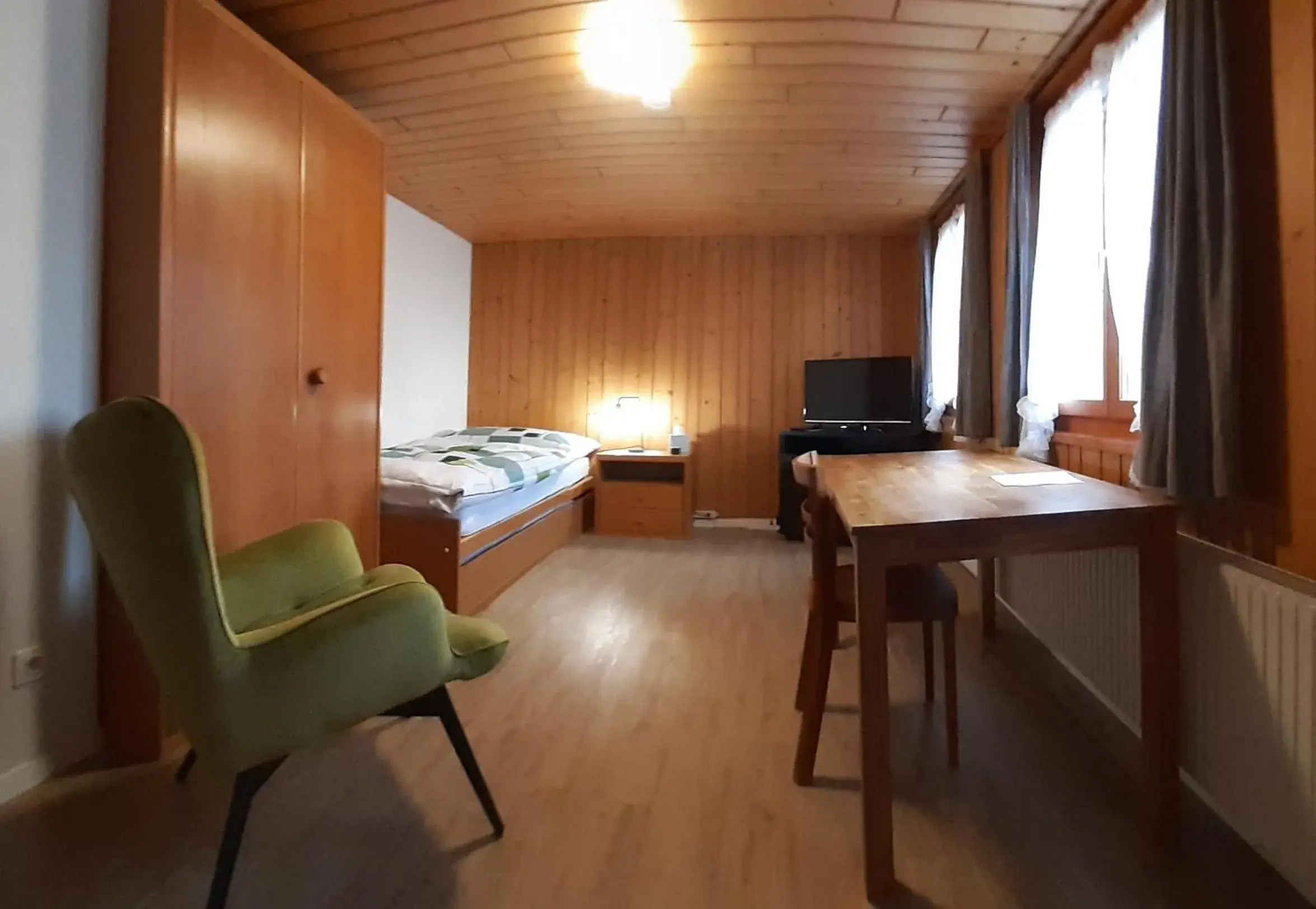 Single Room in B&B Rössli Gondiswil Single Room in B&B Rössli Gondiswil