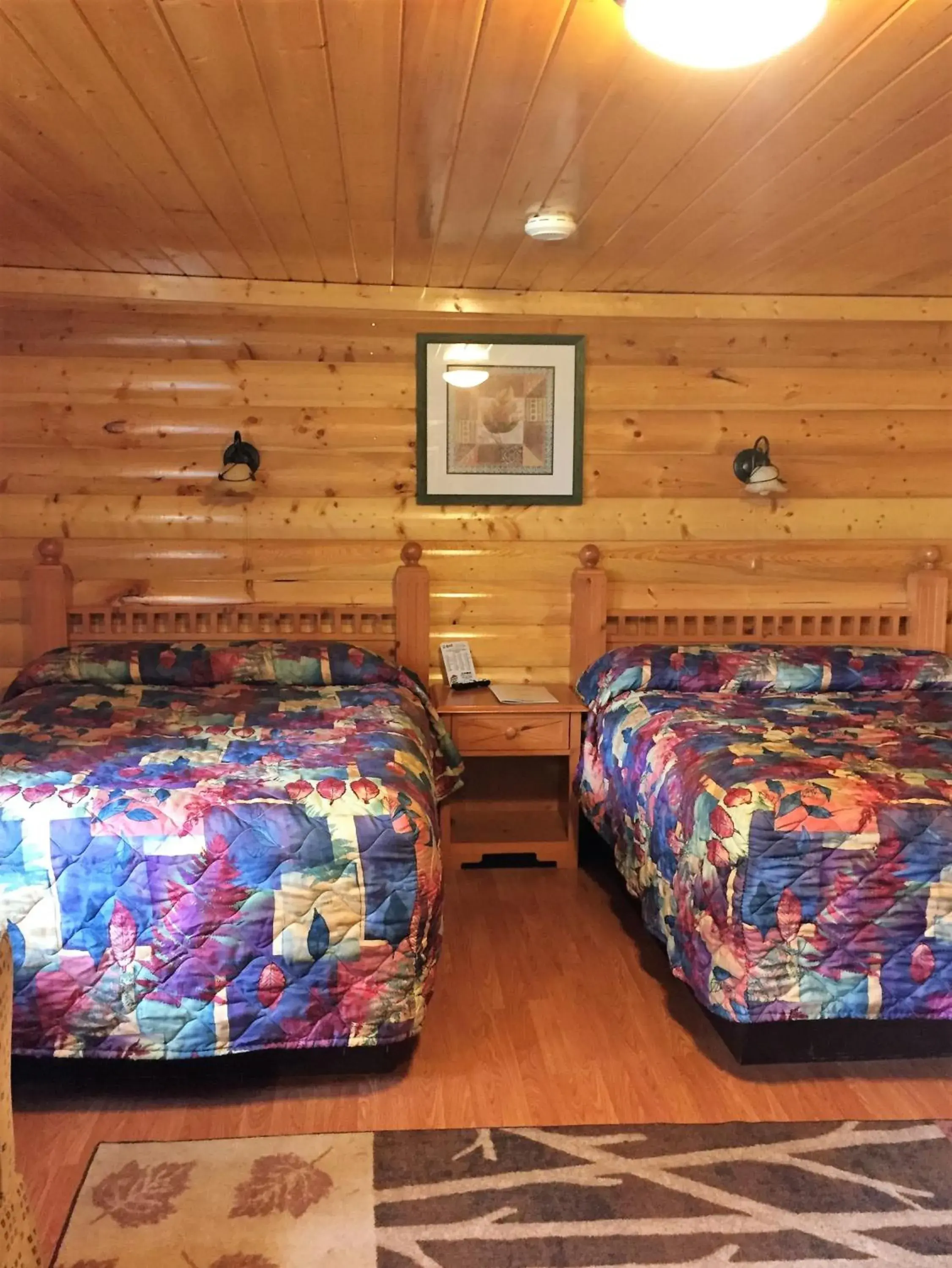 Double Cabin - Pet Friendly in Z Bar Motel Double Cabin - Pet Friendly in Z Bar Motel