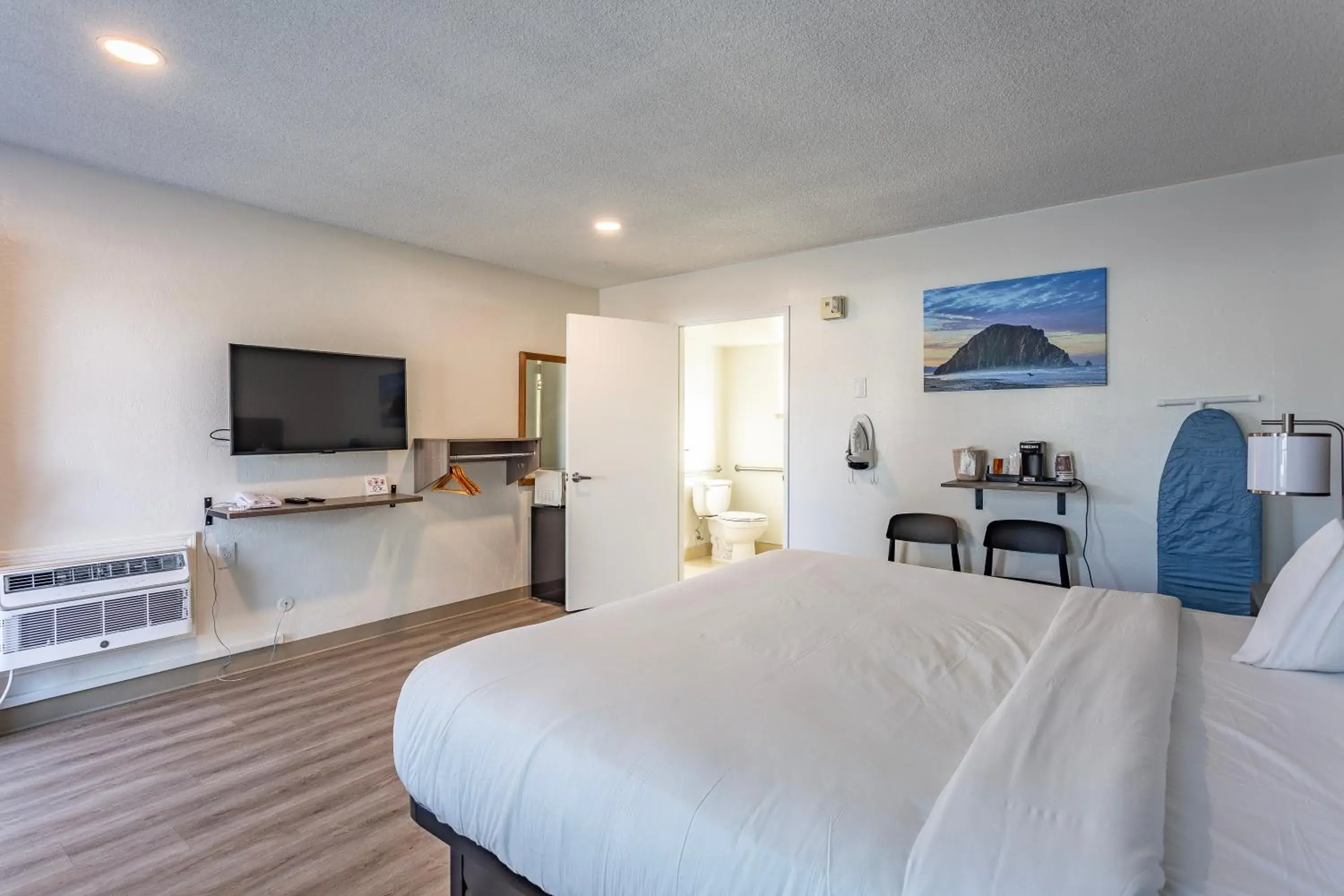 Single Room - single occupancy - Disability Access in Coastal Breeze Inn Single Room - single occupancy - Disability Access in Coastal Breeze Inn