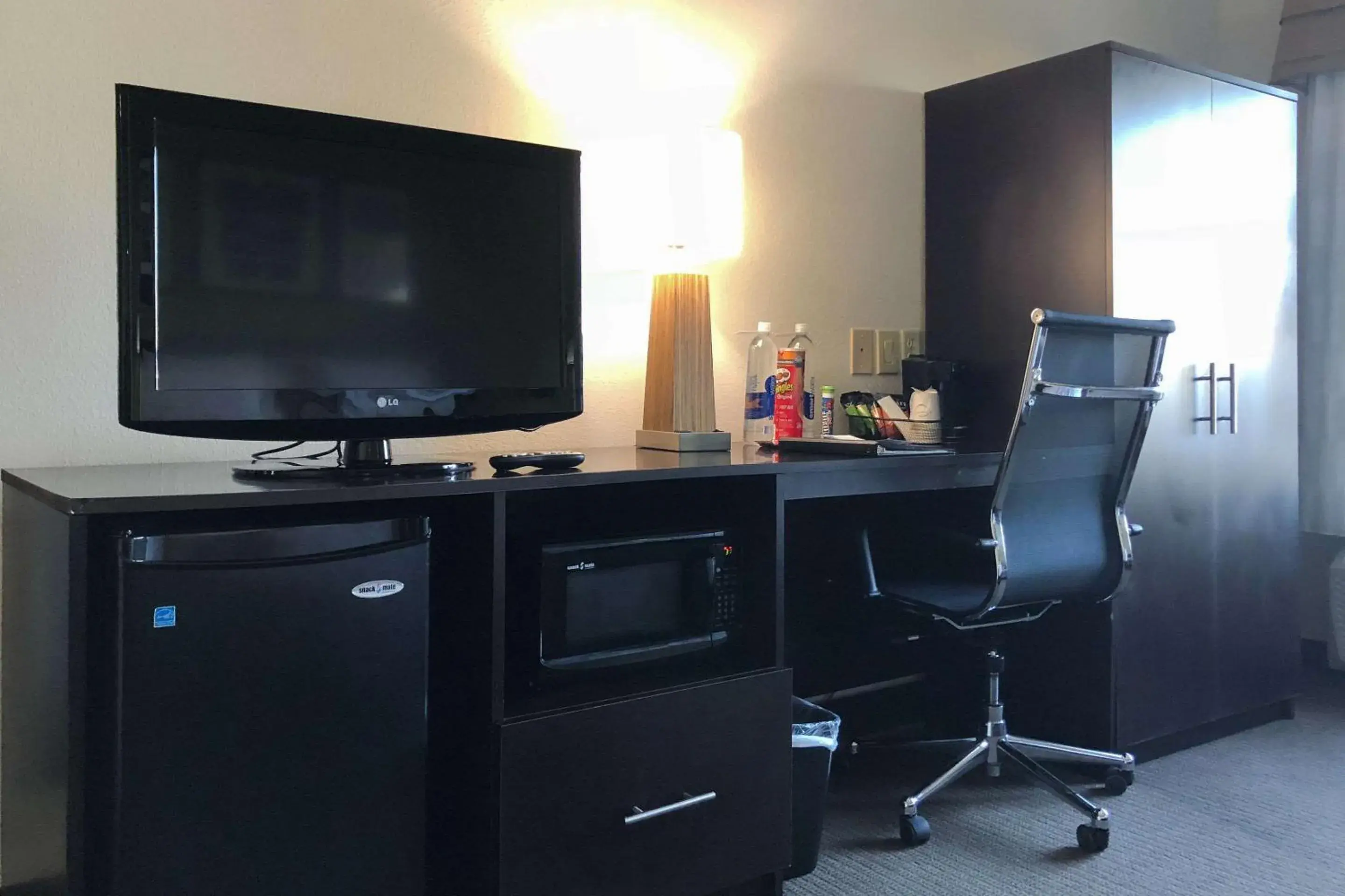 Superior Queen Room - Disability Access/Non-Smoking in Sleep Inn McDonough South Superior Queen Room - Disability Access/Non-Smoking in Sleep Inn McDonough South