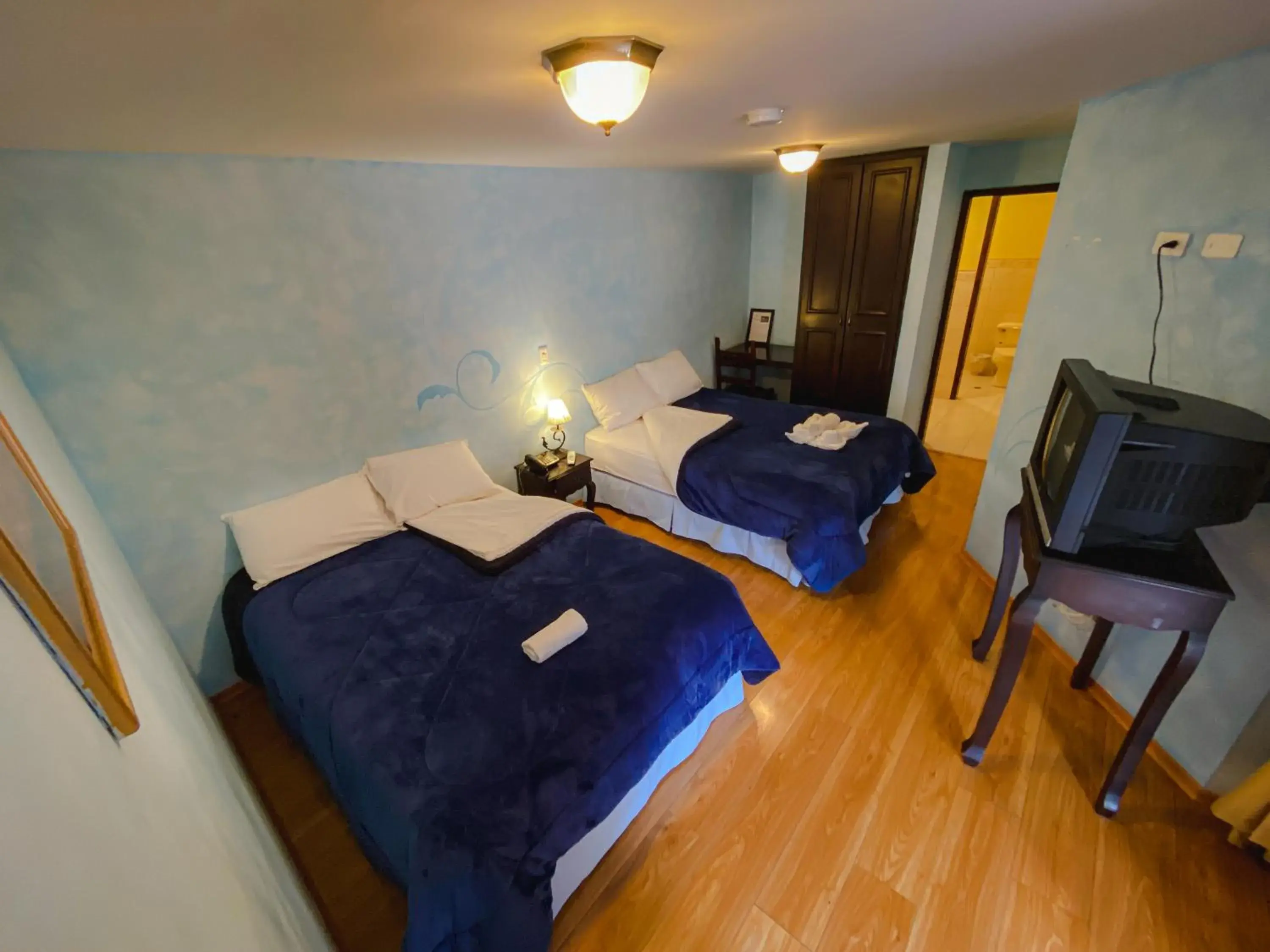 Deluxe Quadruple Room in Villa de Tacvnga Hotel Deluxe Quadruple Room in Villa de Tacvnga Hotel