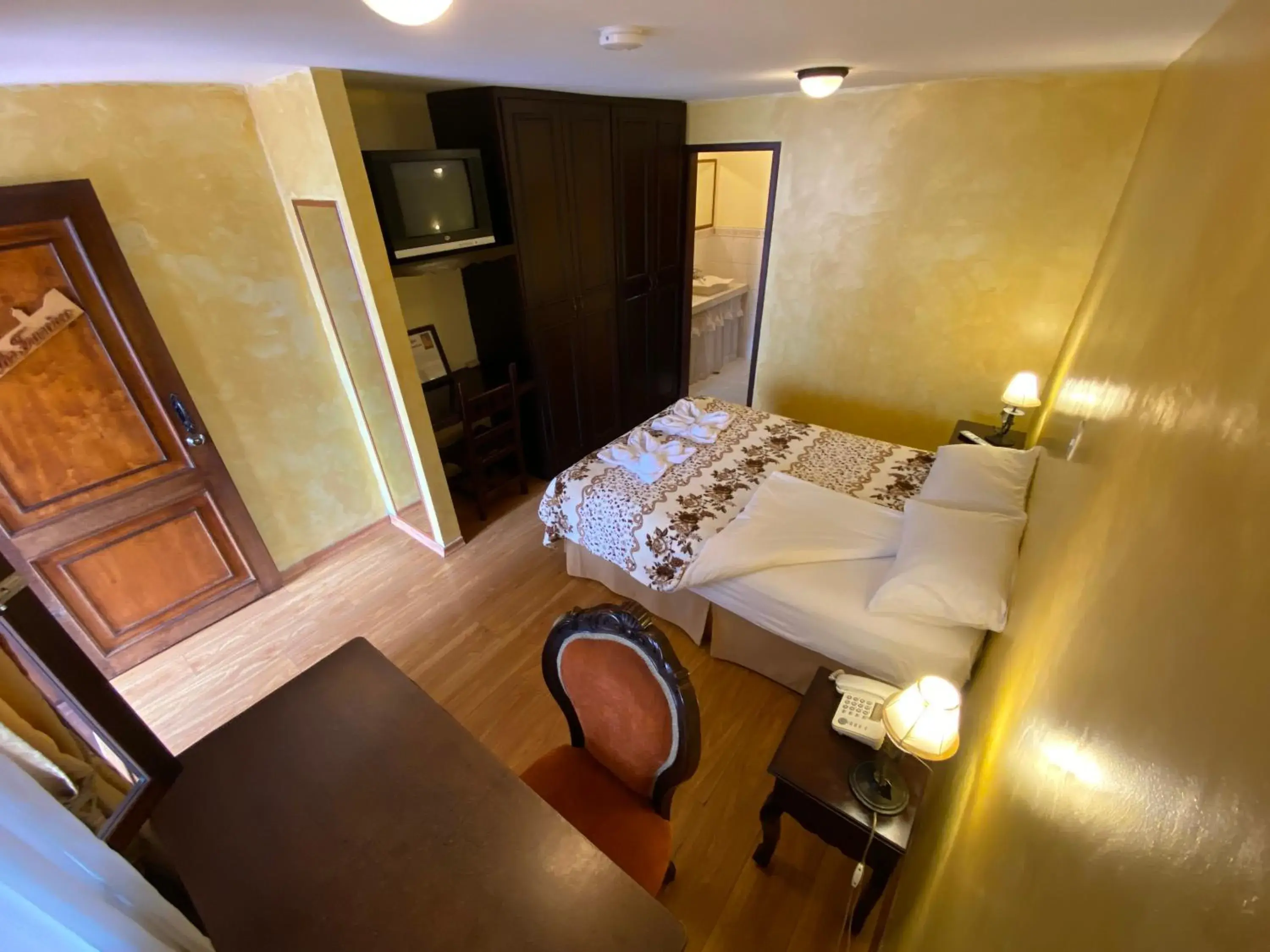 Standard Double Room - single occupancy in Villa de Tacvnga Hotel Standard Double Room - single occupancy in Villa de Tacvnga Hotel