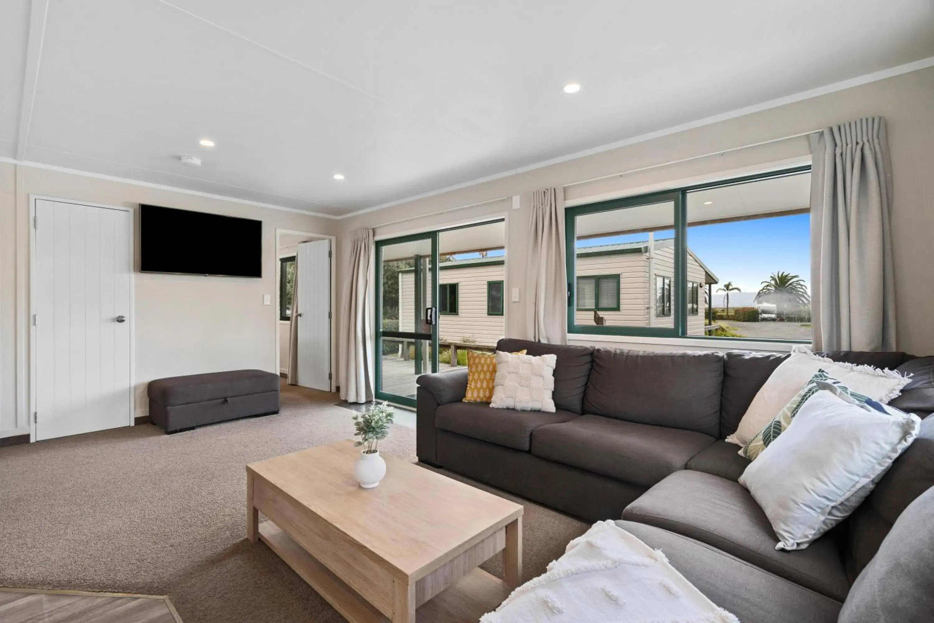 Premium Family Motel (2BR) in Tasman Holiday Parks - Miranda Premium Family Motel (2BR) in Tasman Holiday Parks - Miranda