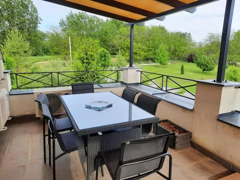 Family Room with Balcony in Caballus Lovasmajor Panzió Family Room with Balcony in Caballus Lovasmajor Panzió