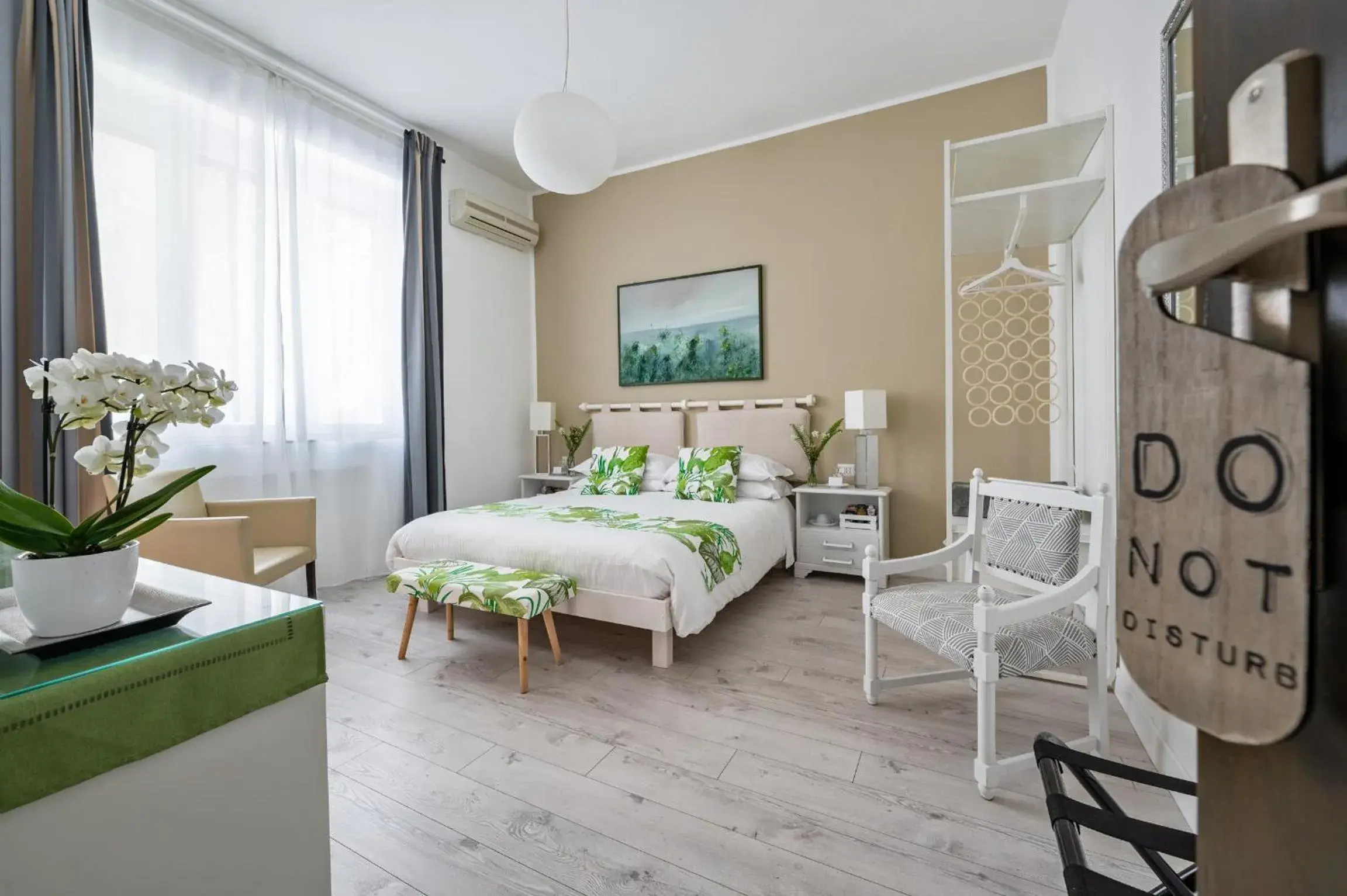 Standard Double Room in Donnalaura Standard Double Room in Donnalaura