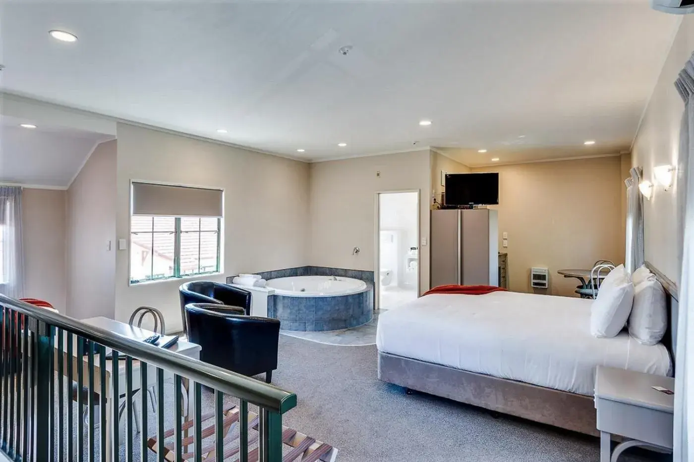 Deluxe Studio in Cumberland Court Motel Deluxe Studio in Cumberland Court Motel