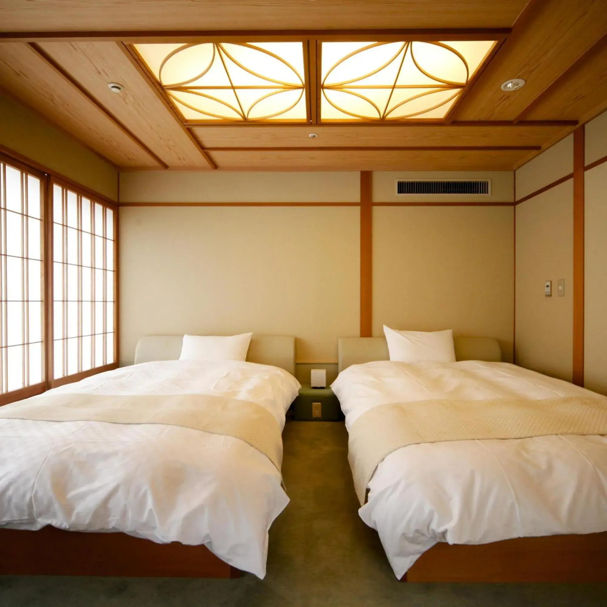 Twin Room with Tatami Area - single occupancy - Hiten - Non-Smoking in Kotohira Onsen Kotosankaku Twin Room with Tatami Area - single occupancy - Hiten - Non-Smoking in Kotohira Onsen Kotosankaku