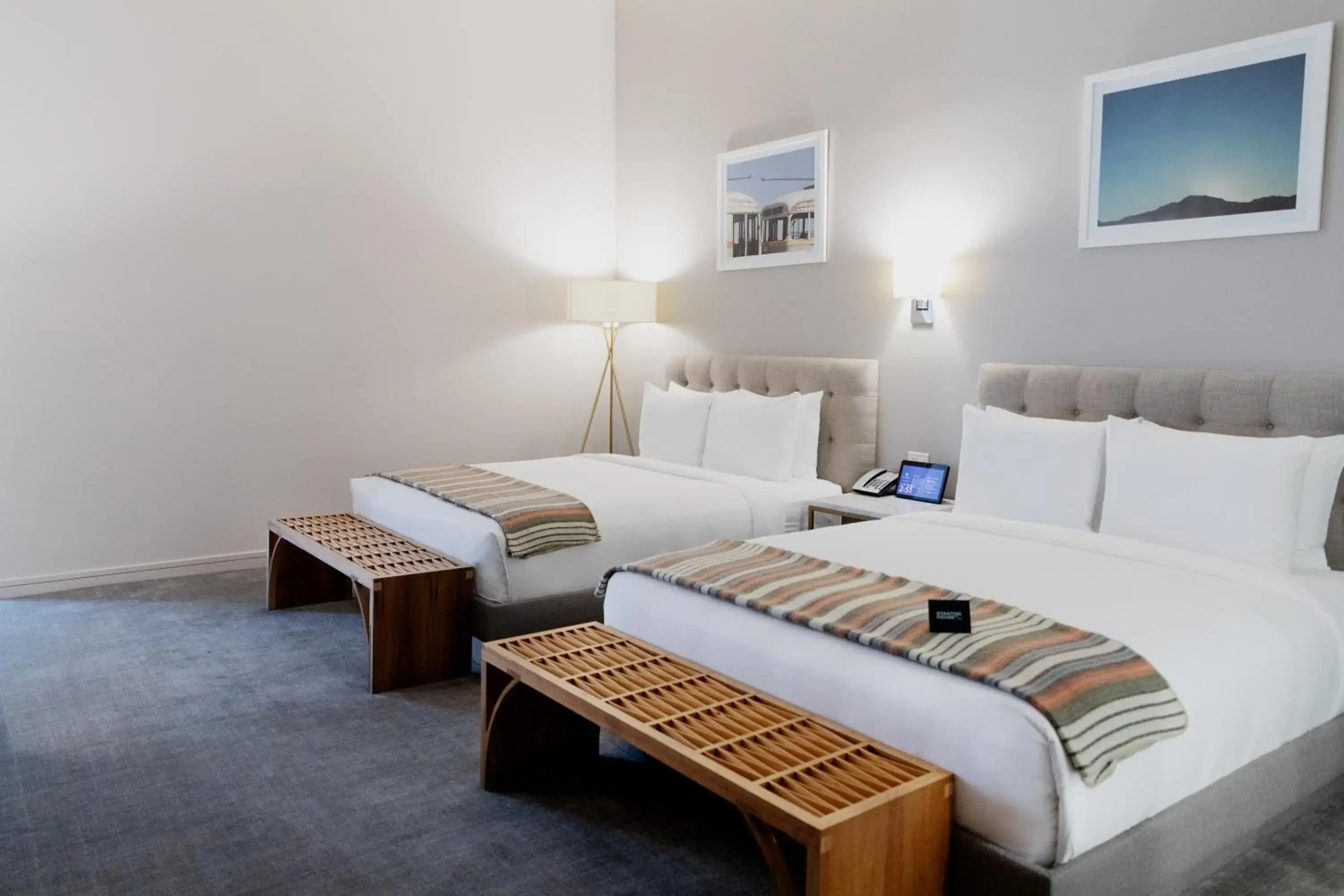 Deluxe Queen Room in Stanton House El Paso Deluxe Queen Room in Stanton House El Paso