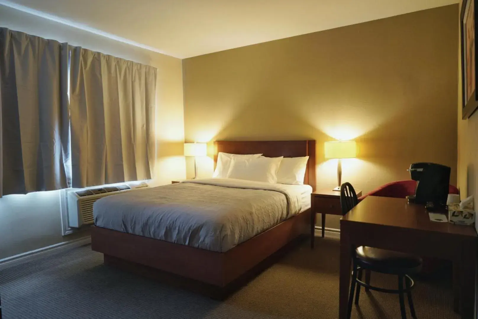 Queen Room in Hotel Le Mirage Queen Room in Hotel Le Mirage