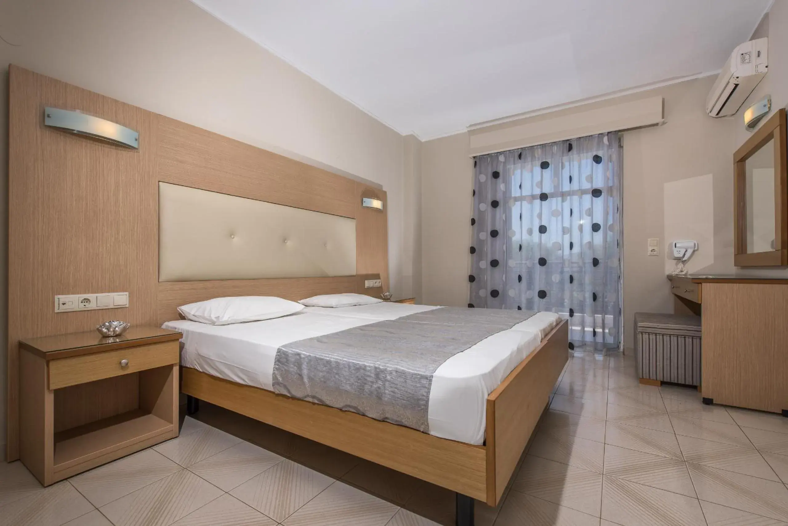 Double or Twin Room with Garden View in Golden Sun Hotel Double or Twin Room with Garden View in Golden Sun Hotel