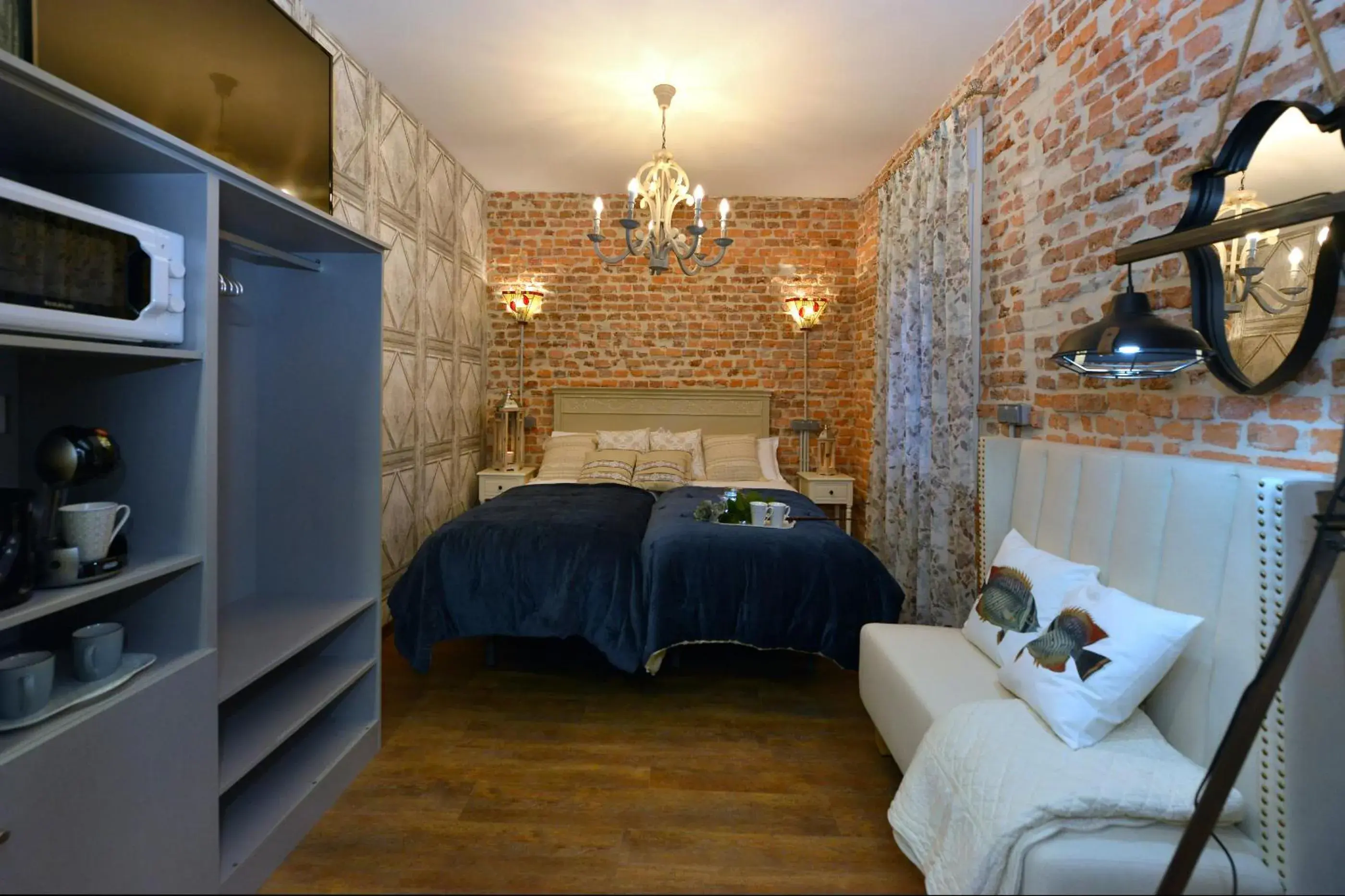 Standard Double or Twin Room in Center Suite Santander Standard Double or Twin Room in Center Suite Santander