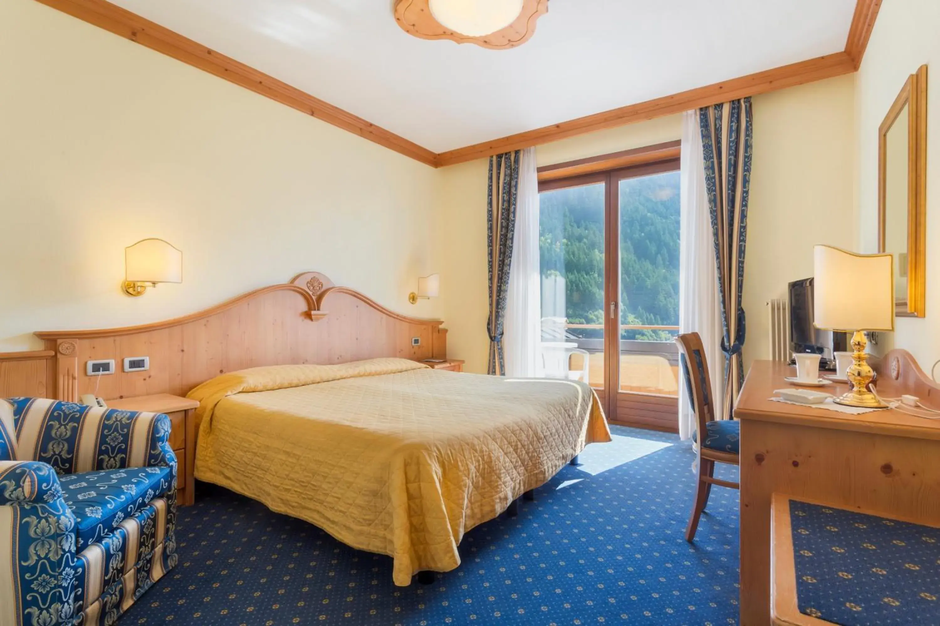 Double Room with Lake View in Ariston Lake View Hotel Double Room with Lake View in Ariston Lake View Hotel