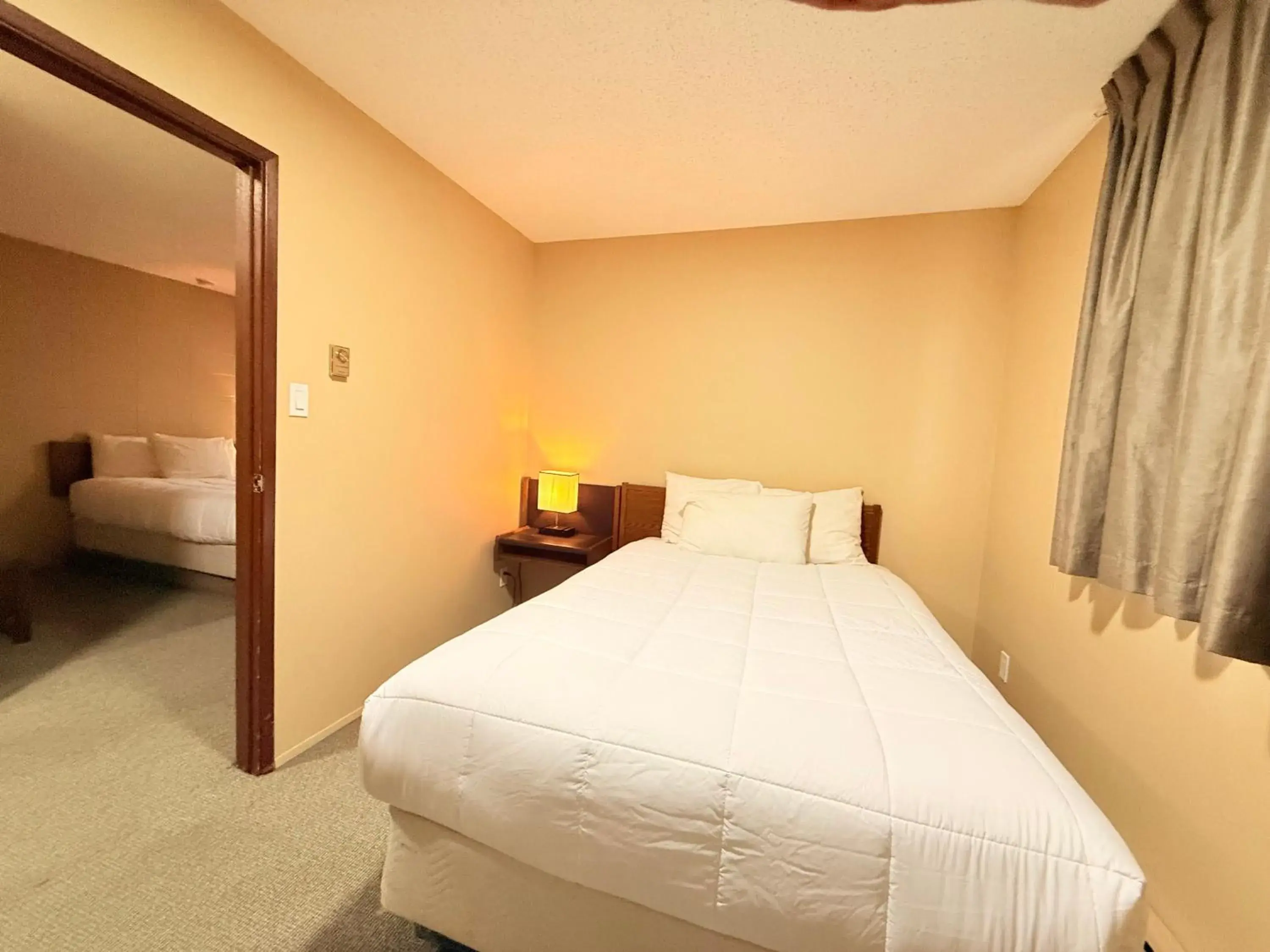 Deluxe Double Studio in Capri Motor Inn Deluxe Double Studio in Capri Motor Inn