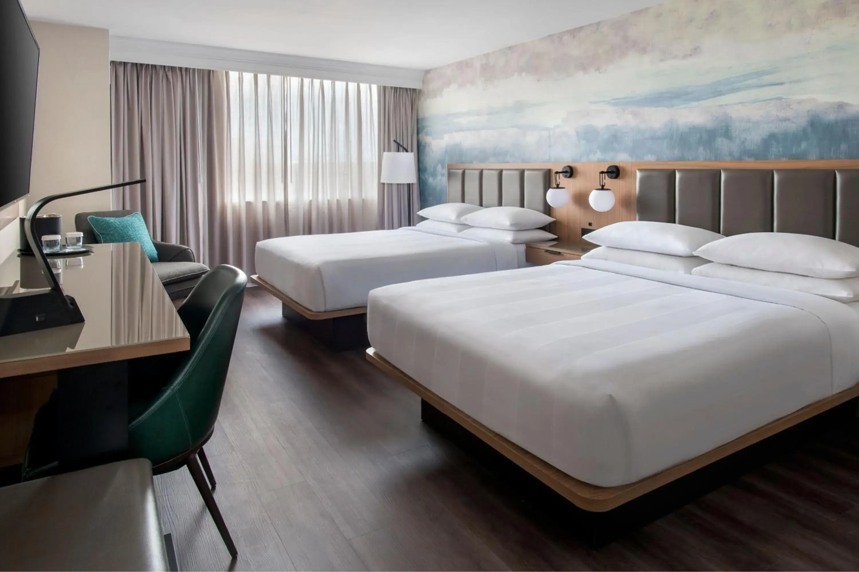 Concierge Level Guest Room with Two Double Beds in Buffalo Marriott Niagara Concierge Level Guest Room with Two Double Beds in Buffalo Marriott Niagara