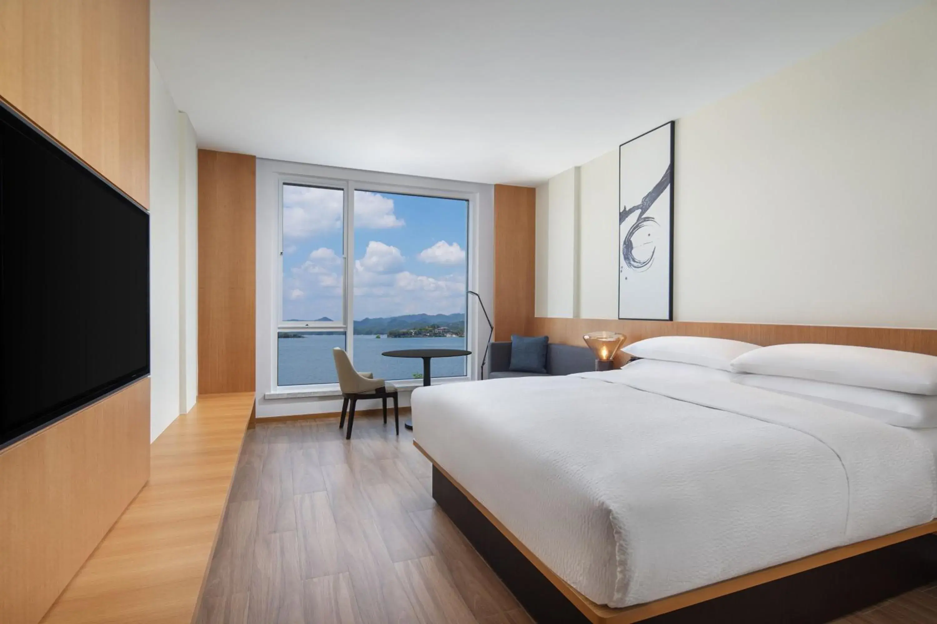 Selected Lake View King, Guest room, 1 King, Lake view in Fairfield by Marriott Hangzhou Qiandao Lake Selected Lake View King, Guest room, 1 King, Lake view in Fairfield by Marriott Hangzhou Qiandao Lake