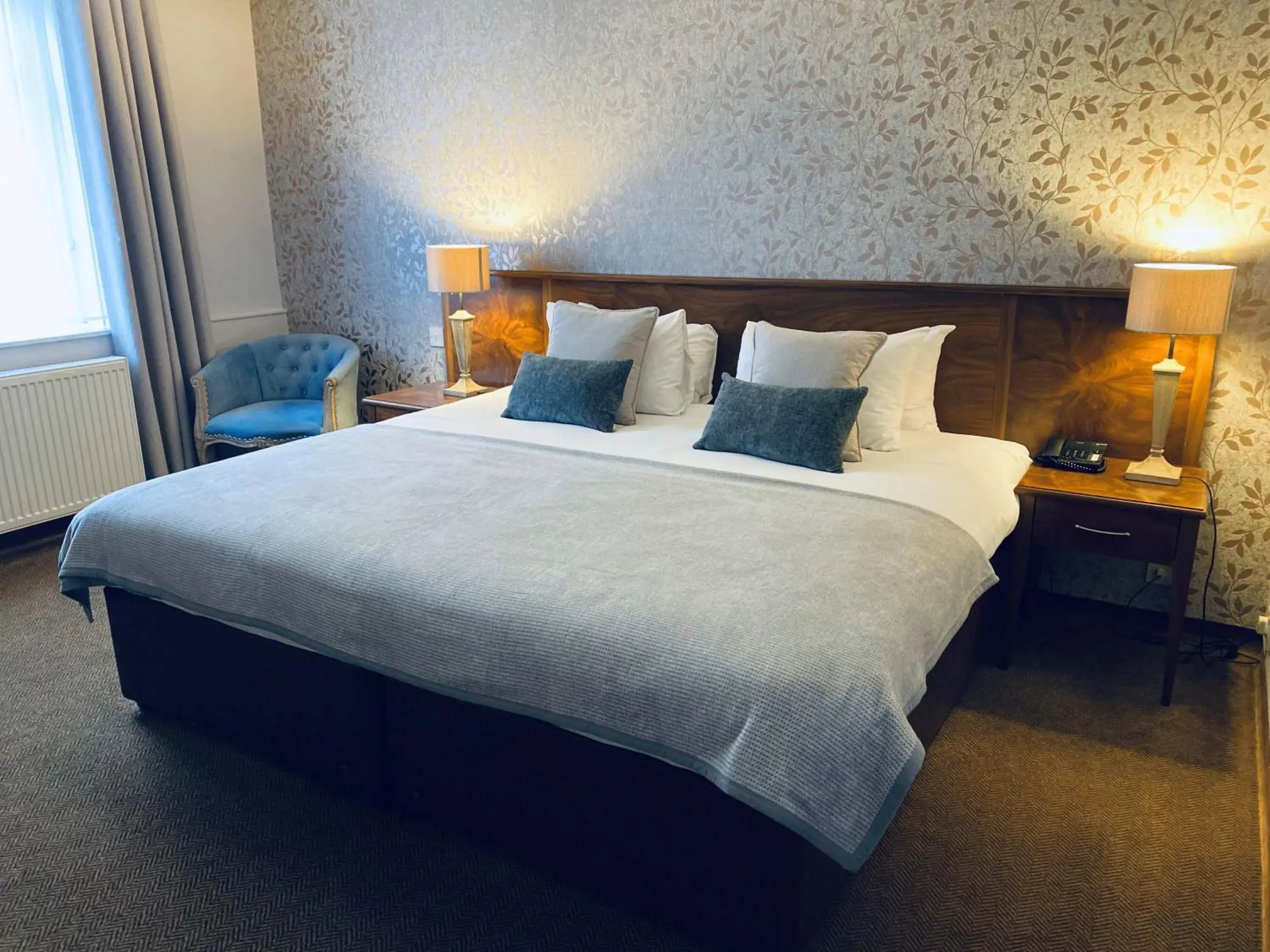 Standard Double Room in The Tontine Hotel Standard Double Room in The Tontine Hotel