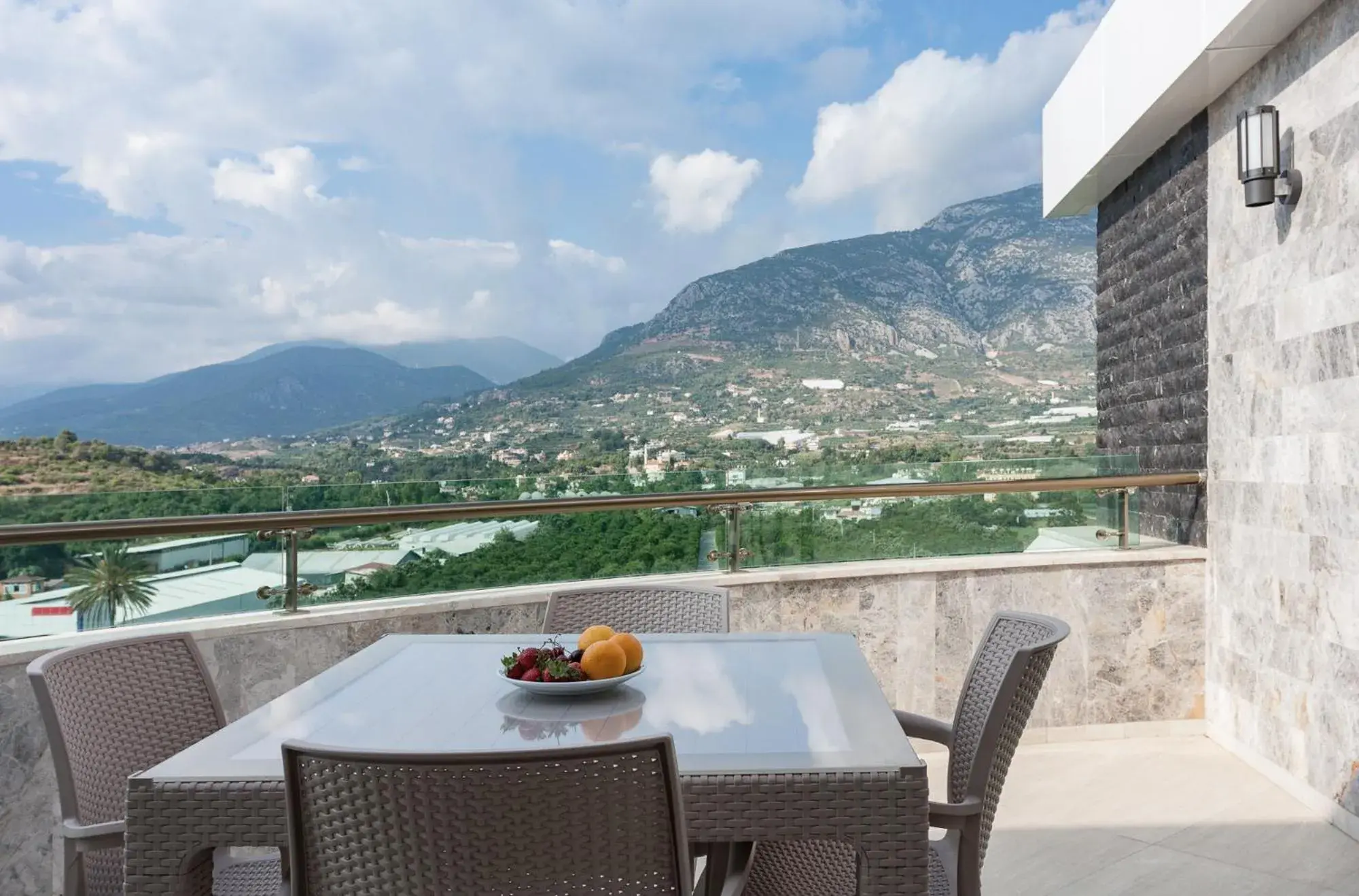 Queen Suite with Spa Bath in Graf Victor Hotel Queen Suite with Spa Bath in Graf Victor Hotel