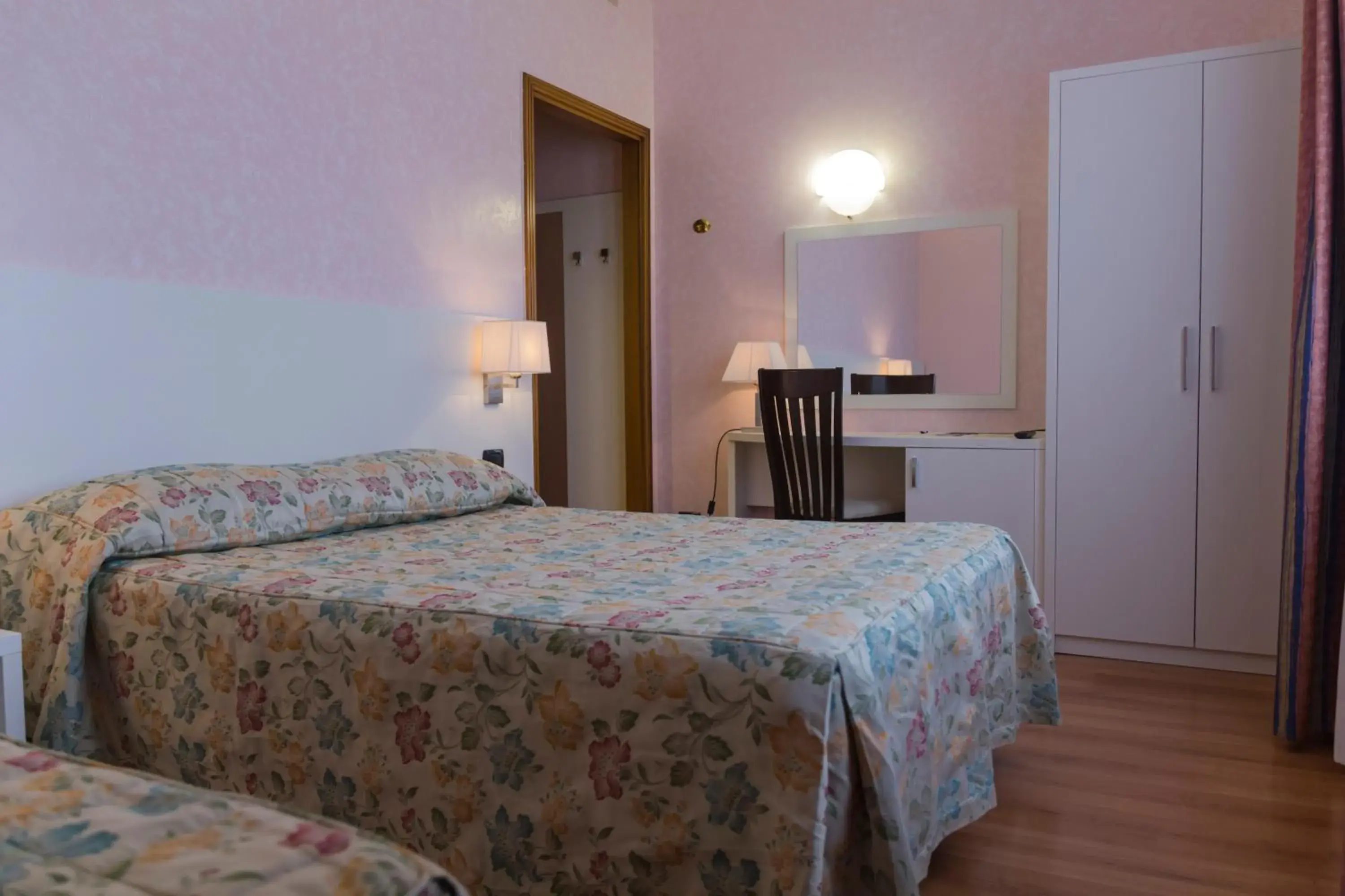 Twin Room in Hotel Pico Twin Room in Hotel Pico