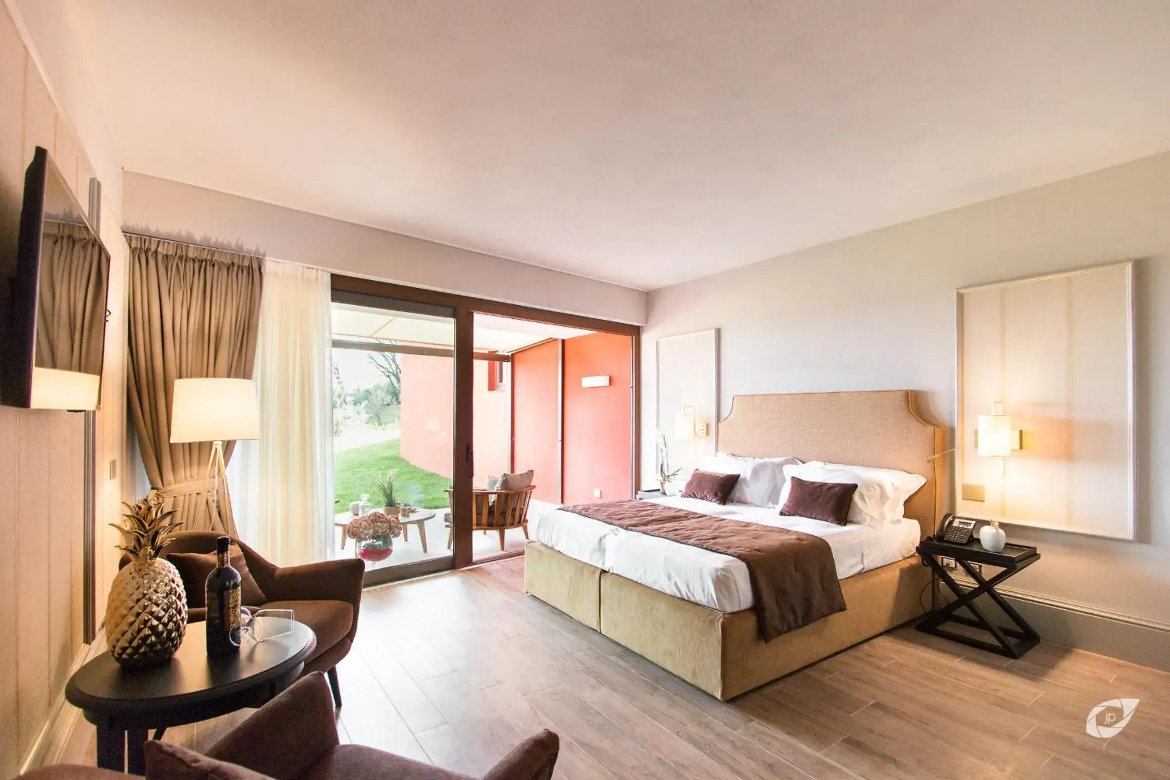 Superior Double or Twin Room with Garden View in Buonamico Wine Resort Superior Double or Twin Room with Garden View in Buonamico Wine Resort