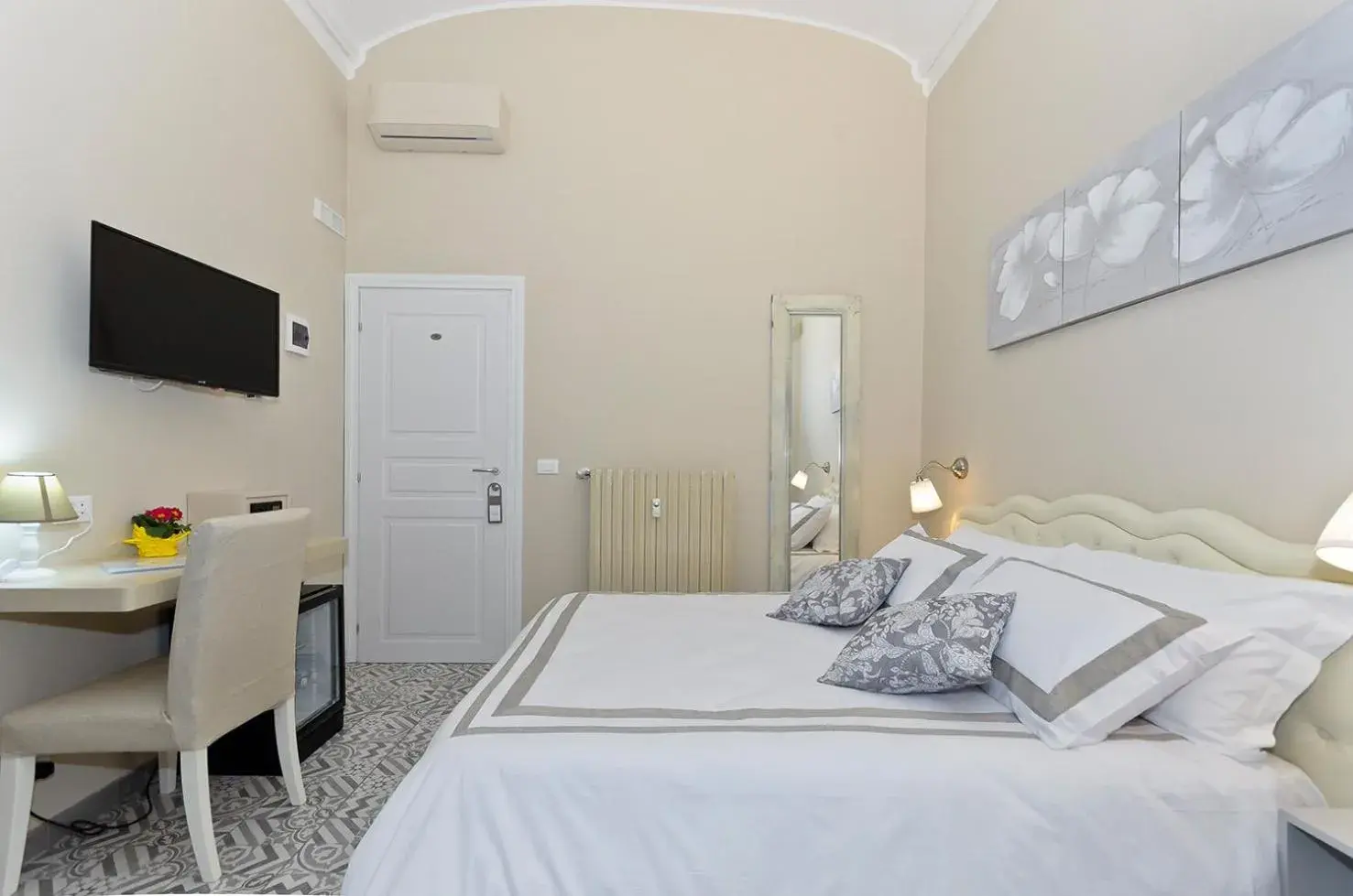 Standard Triple Room in TOHOUSE Rooms Standard Triple Room in TOHOUSE Rooms