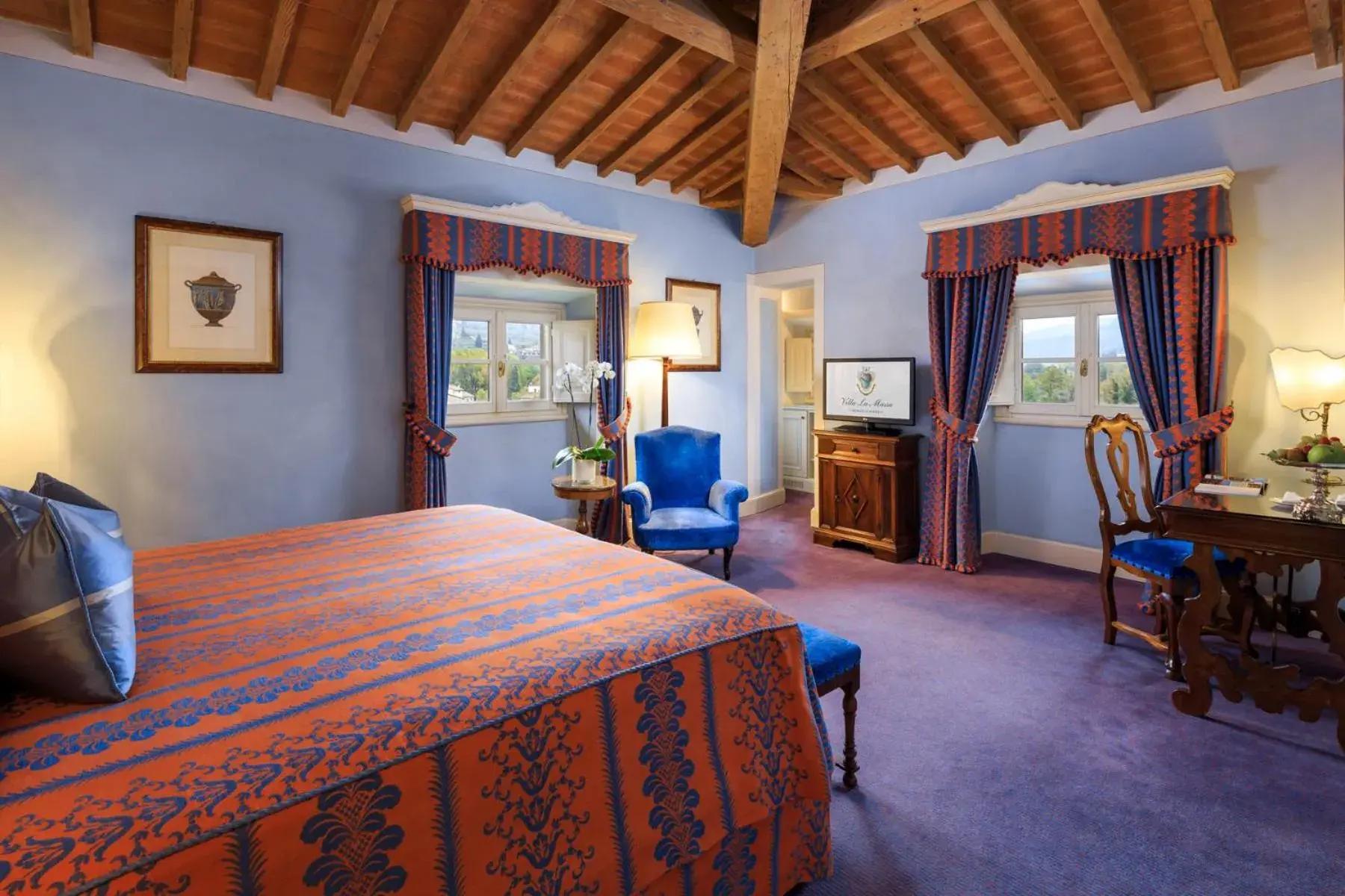 Prestige Double Room in Villa La Massa Prestige Double Room in Villa La Massa