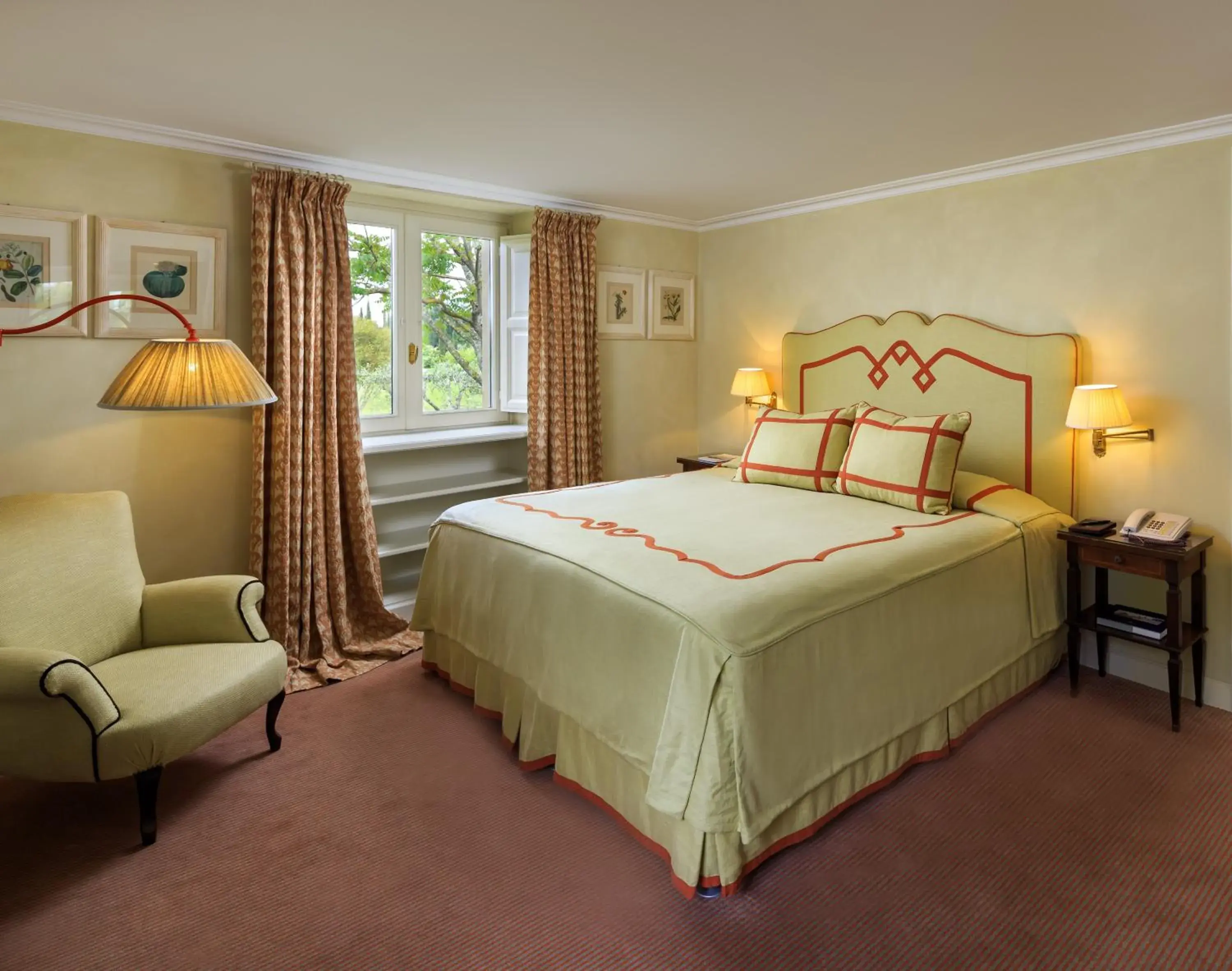 Deluxe Double Room in Villa La Massa Deluxe Double Room in Villa La Massa