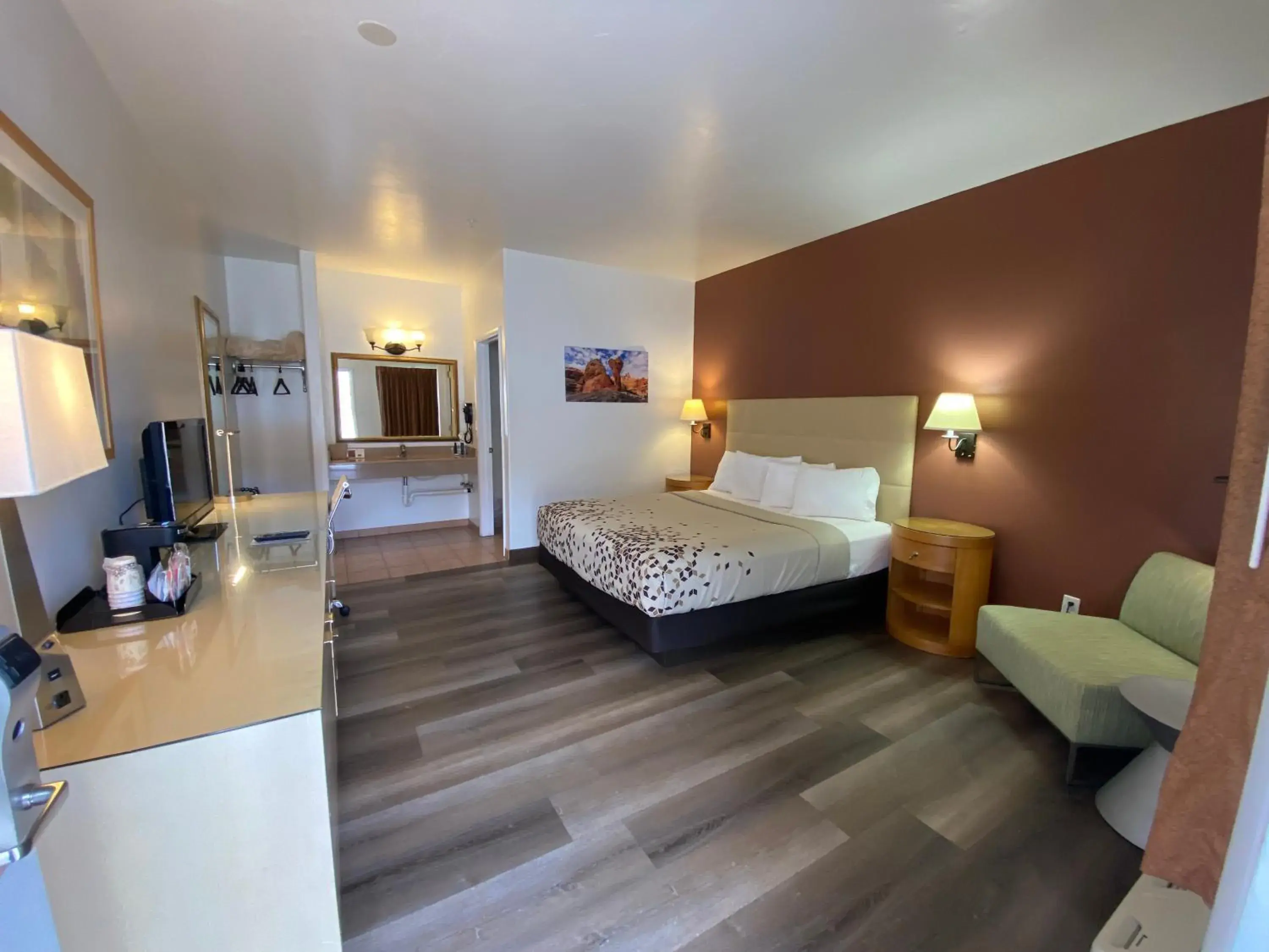 Deluxe King Suite in Adventure Inn Moab Deluxe King Suite in Adventure Inn Moab