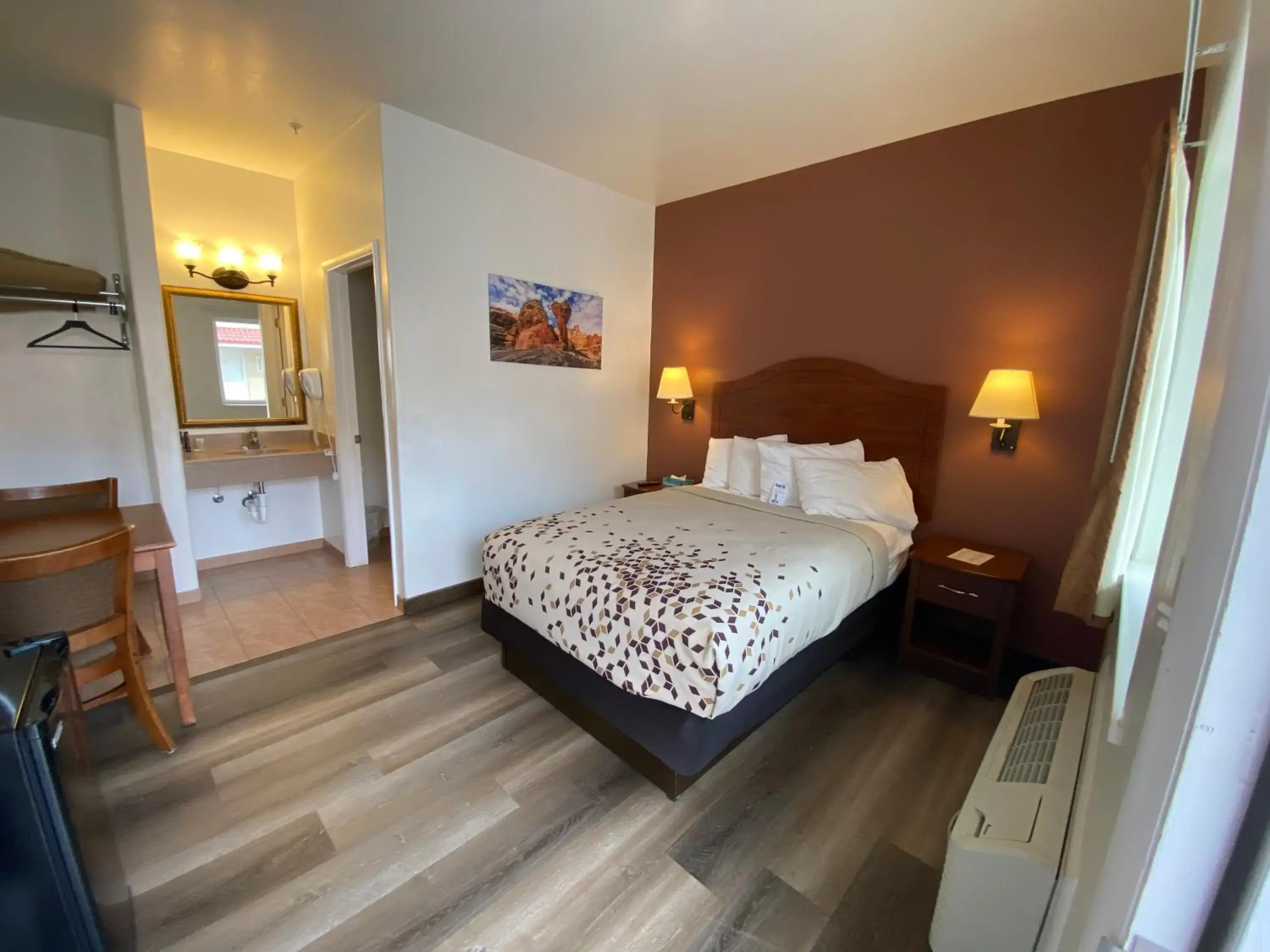 Single Room - Non-Smoking in Adventure Inn Moab Single Room - Non-Smoking in Adventure Inn Moab