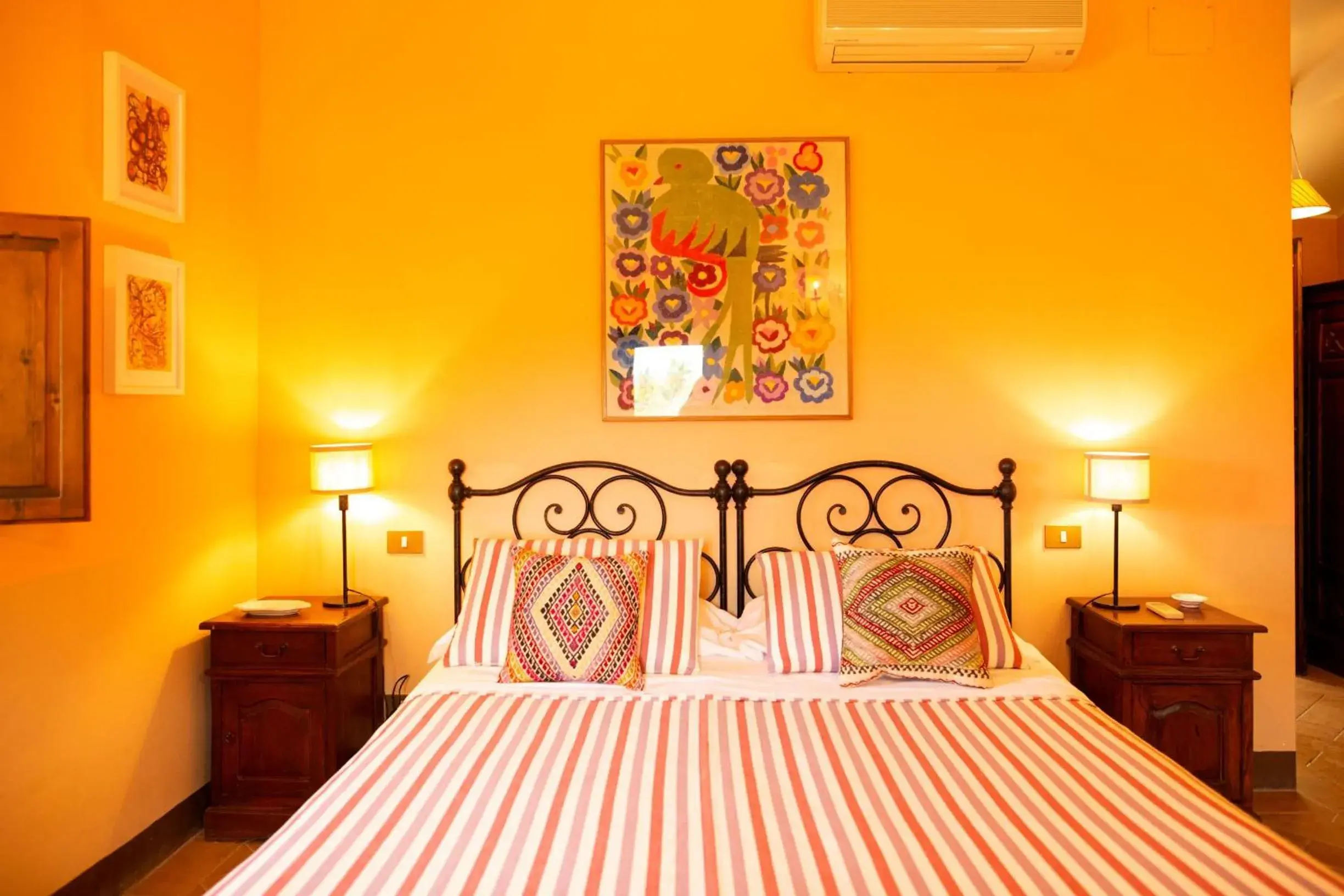 Triple Room in Villa Pardi Triple Room in Villa Pardi