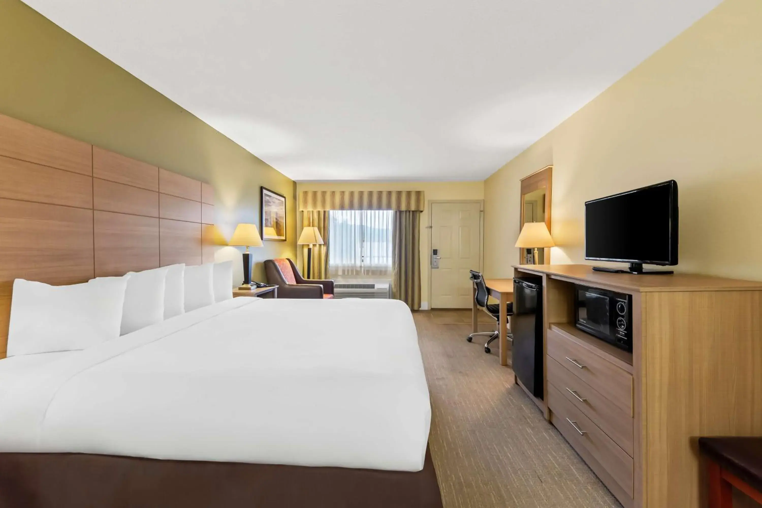 King Room - Non-Smoking in Best Western Dayton King Room - Non-Smoking in Best Western Dayton