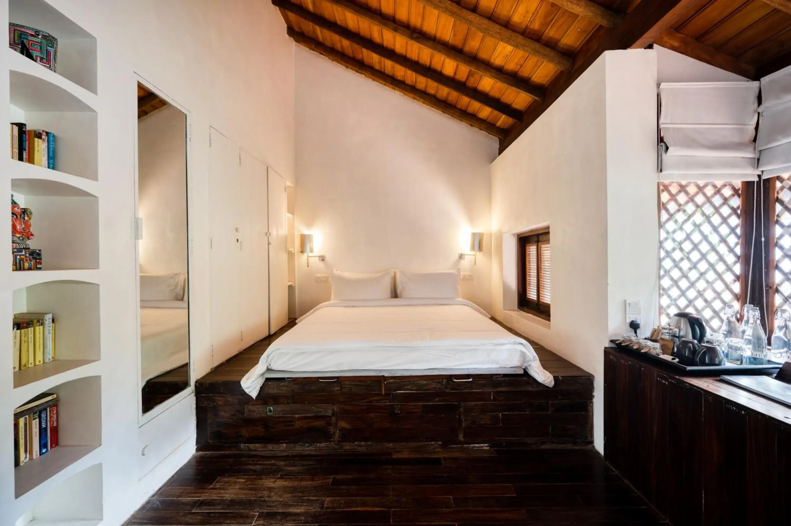 No. 5 Ena’s Bedroom in Lunuganga Estate No. 5 Ena’s Bedroom in Lunuganga Estate