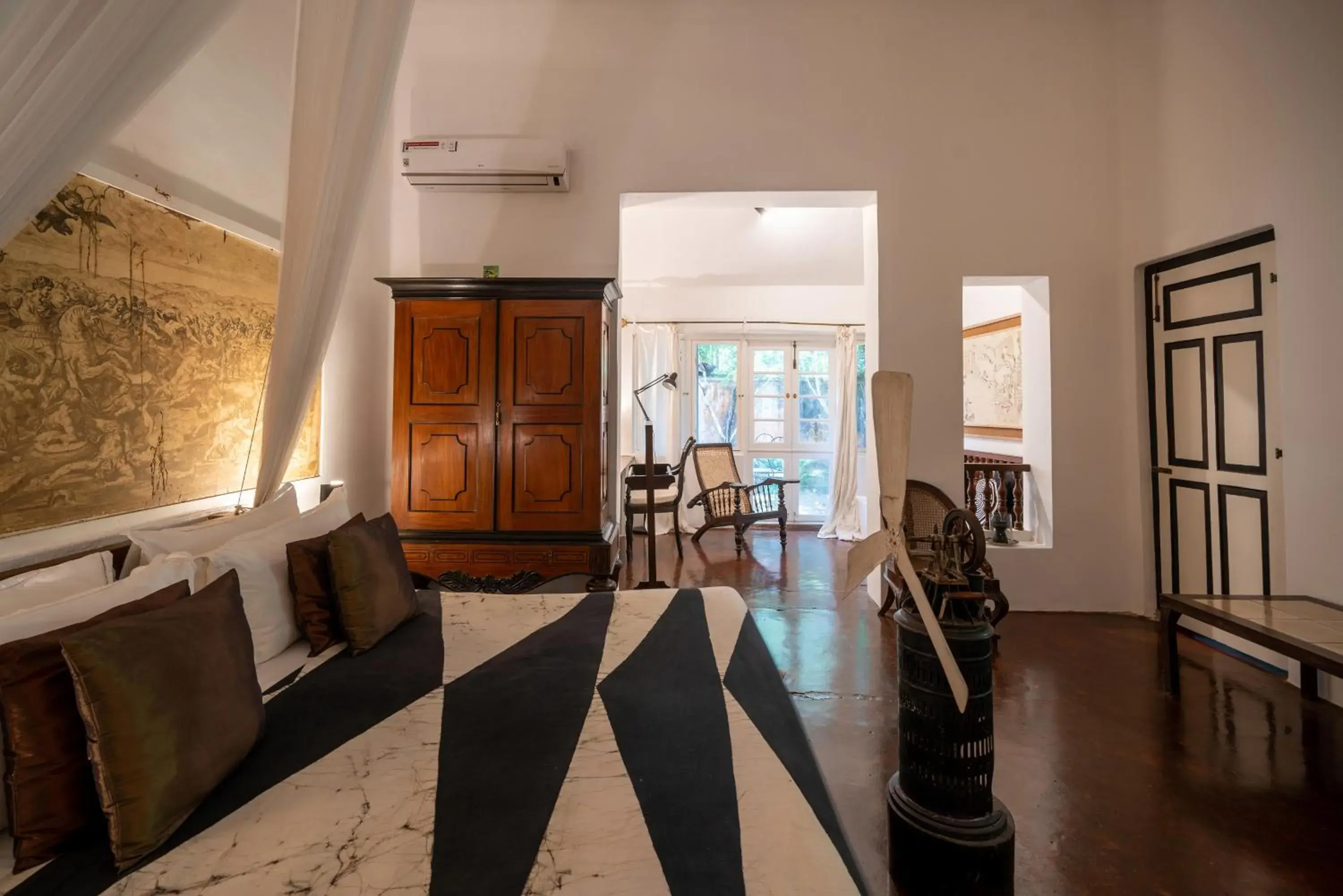 Main House Studio in Lunuganga Estate Main House Studio in Lunuganga Estate