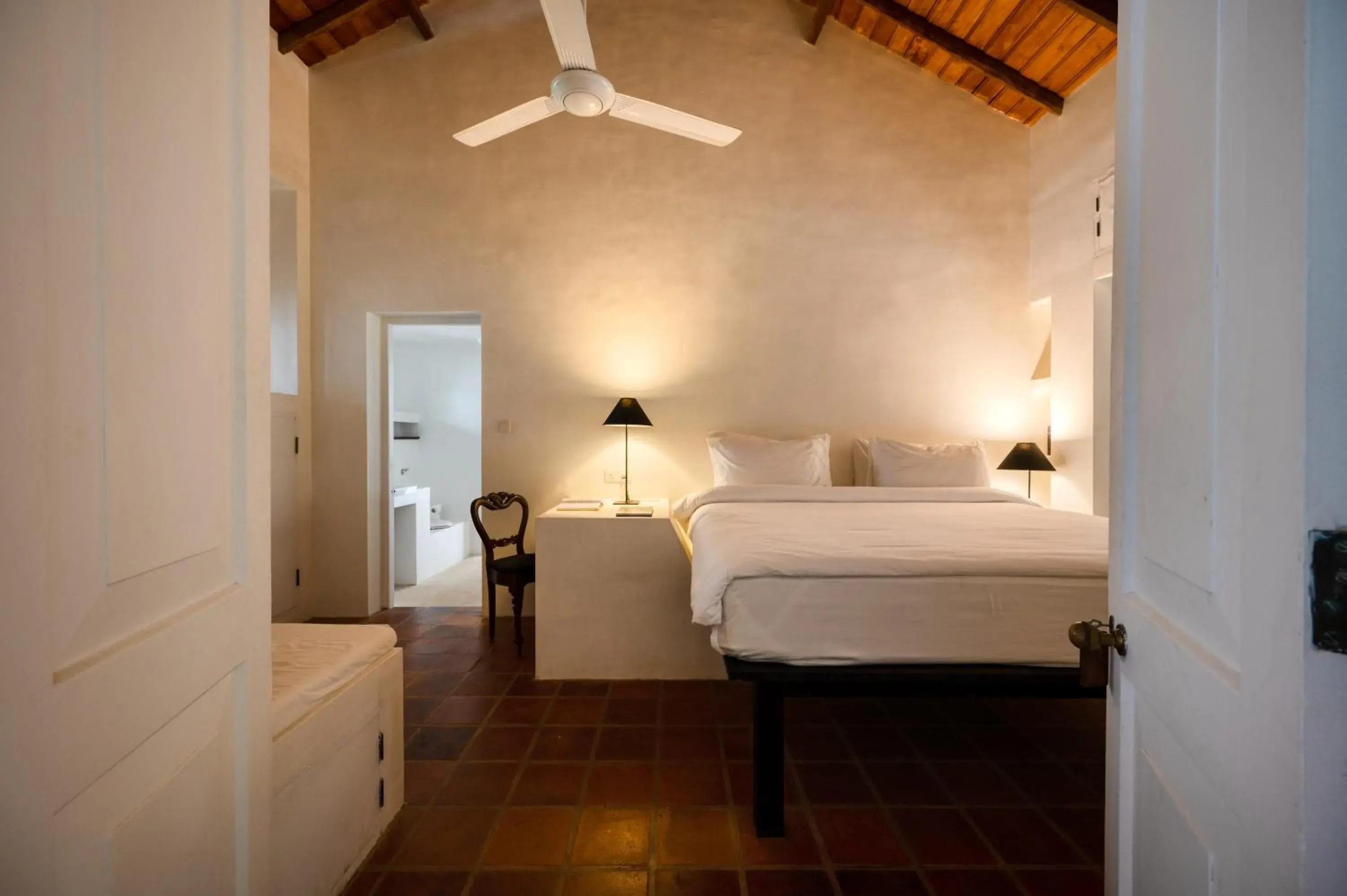 No. 5 Guest Suite in Lunuganga Estate No. 5 Guest Suite in Lunuganga Estate