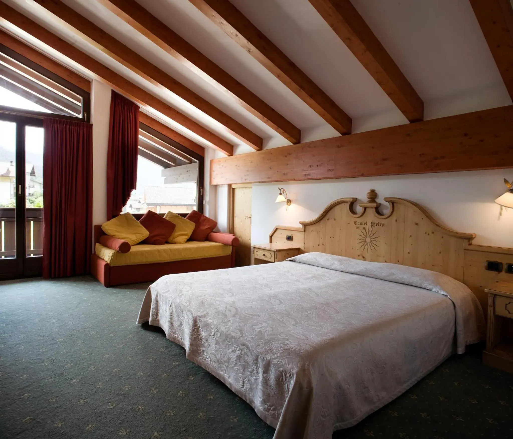 Junior Suite in Hotel Castel Pietra Junior Suite in Hotel Castel Pietra