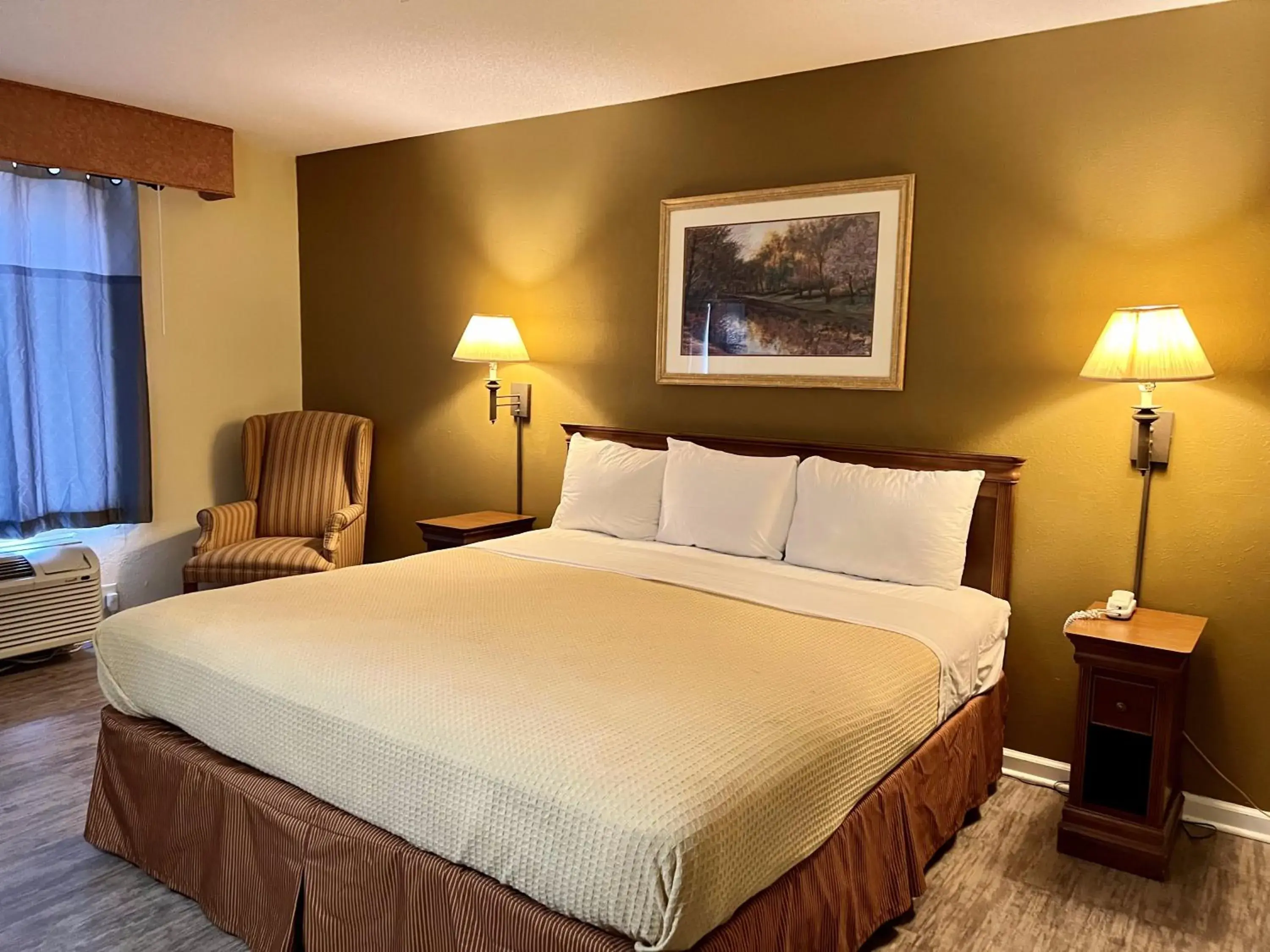 King Room in FairBridge Inn Express Mount Vernon King Room in FairBridge Inn Express Mount Vernon