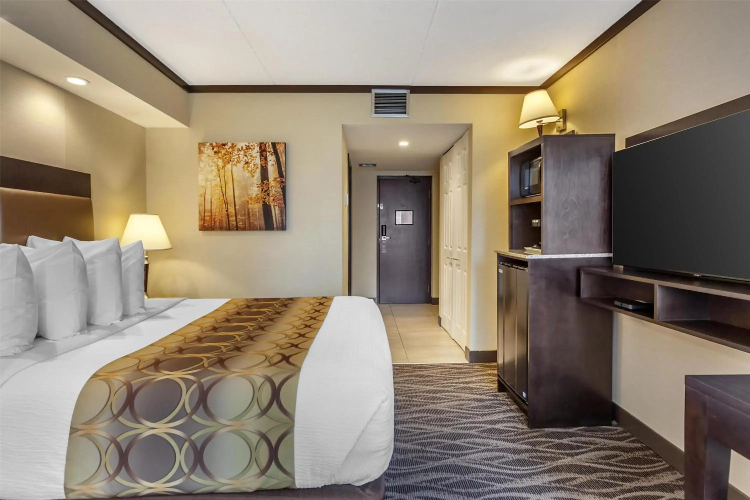 Queen Room - Non-Smoking in Best Western Wayside Inn Queen Room - Non-Smoking in Best Western Wayside Inn