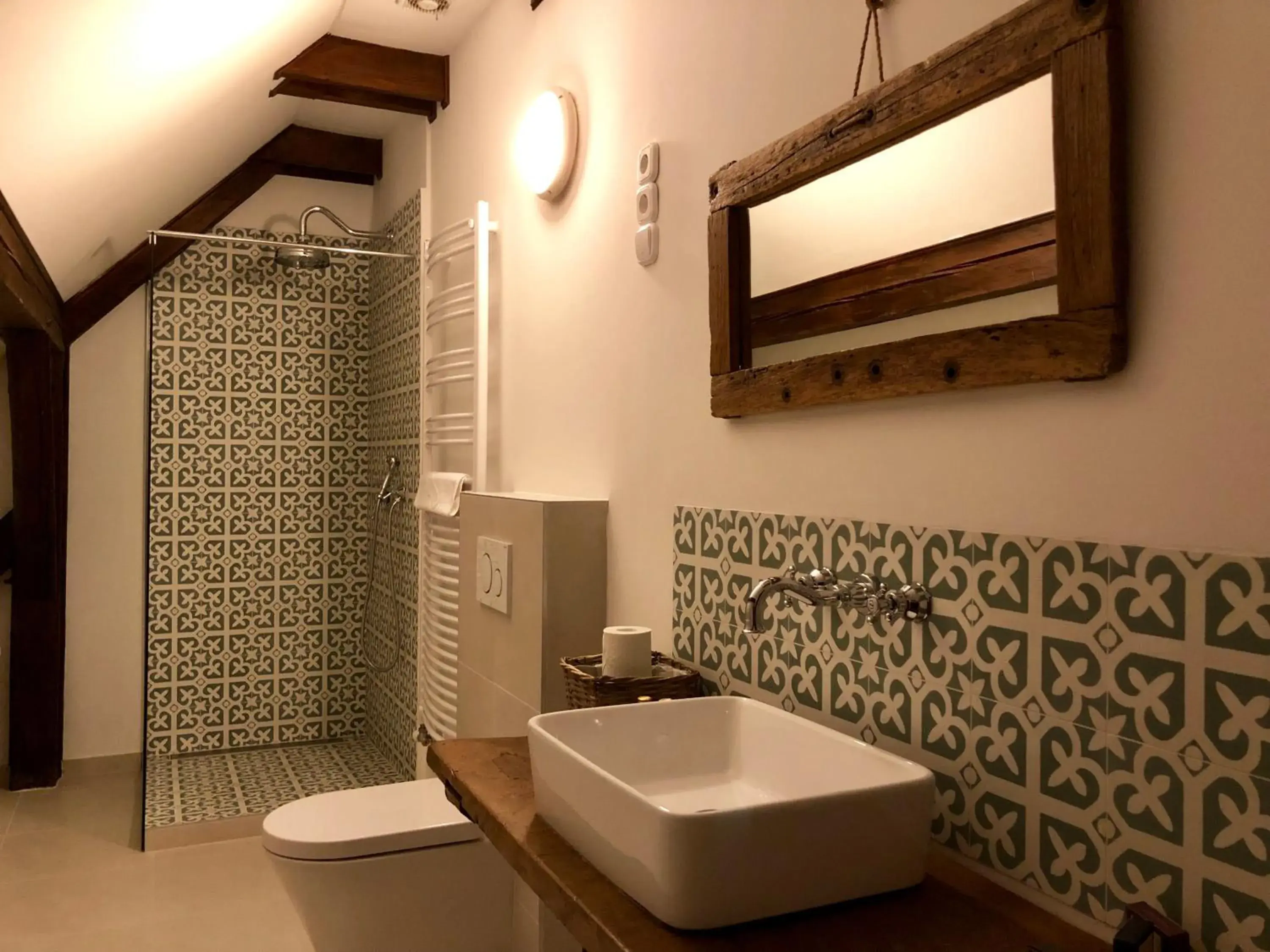 Superior King Room in The Houses of History - anno 1830 Superior King Room in The Houses of History - anno 1830