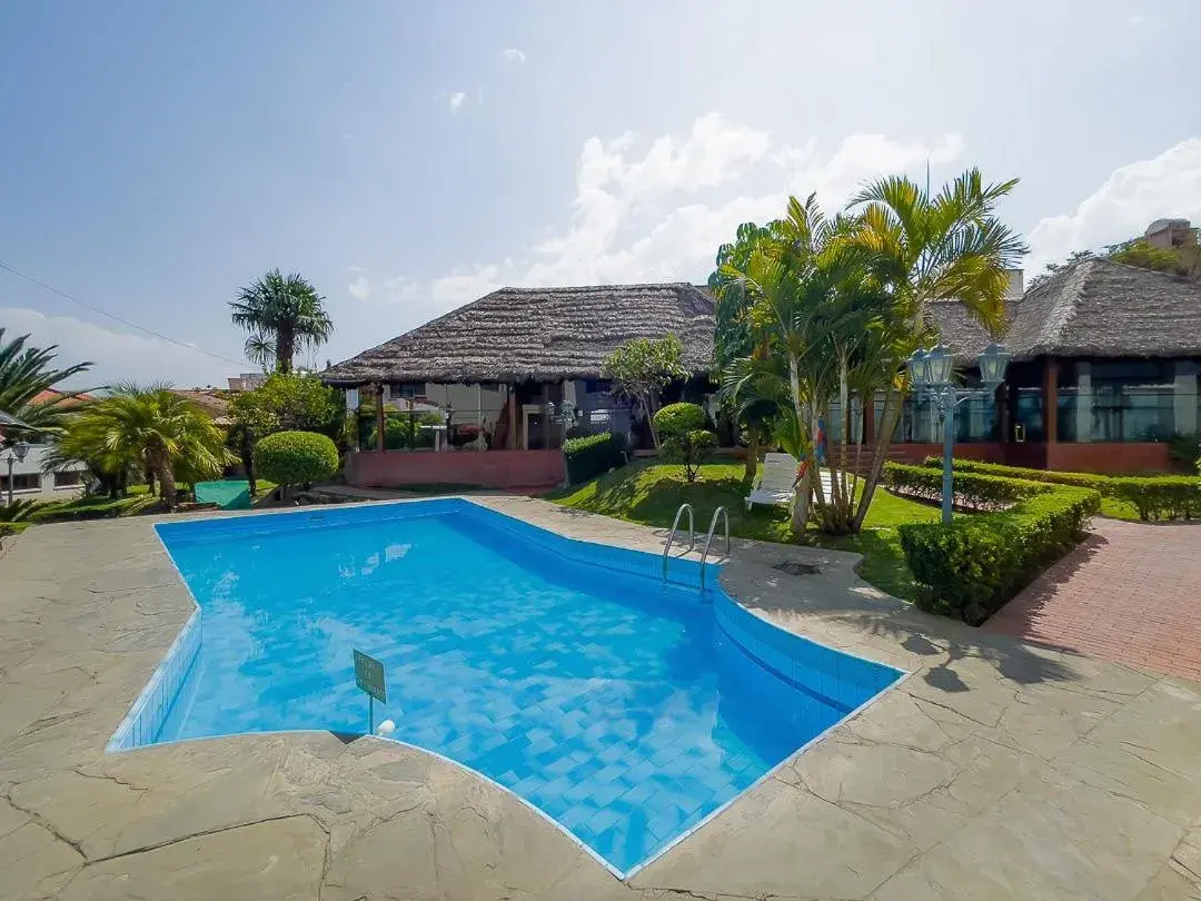 AVANTI HOTEL & CONVENTION CENTER AVANTI HOTEL & CONVENTION CENTER