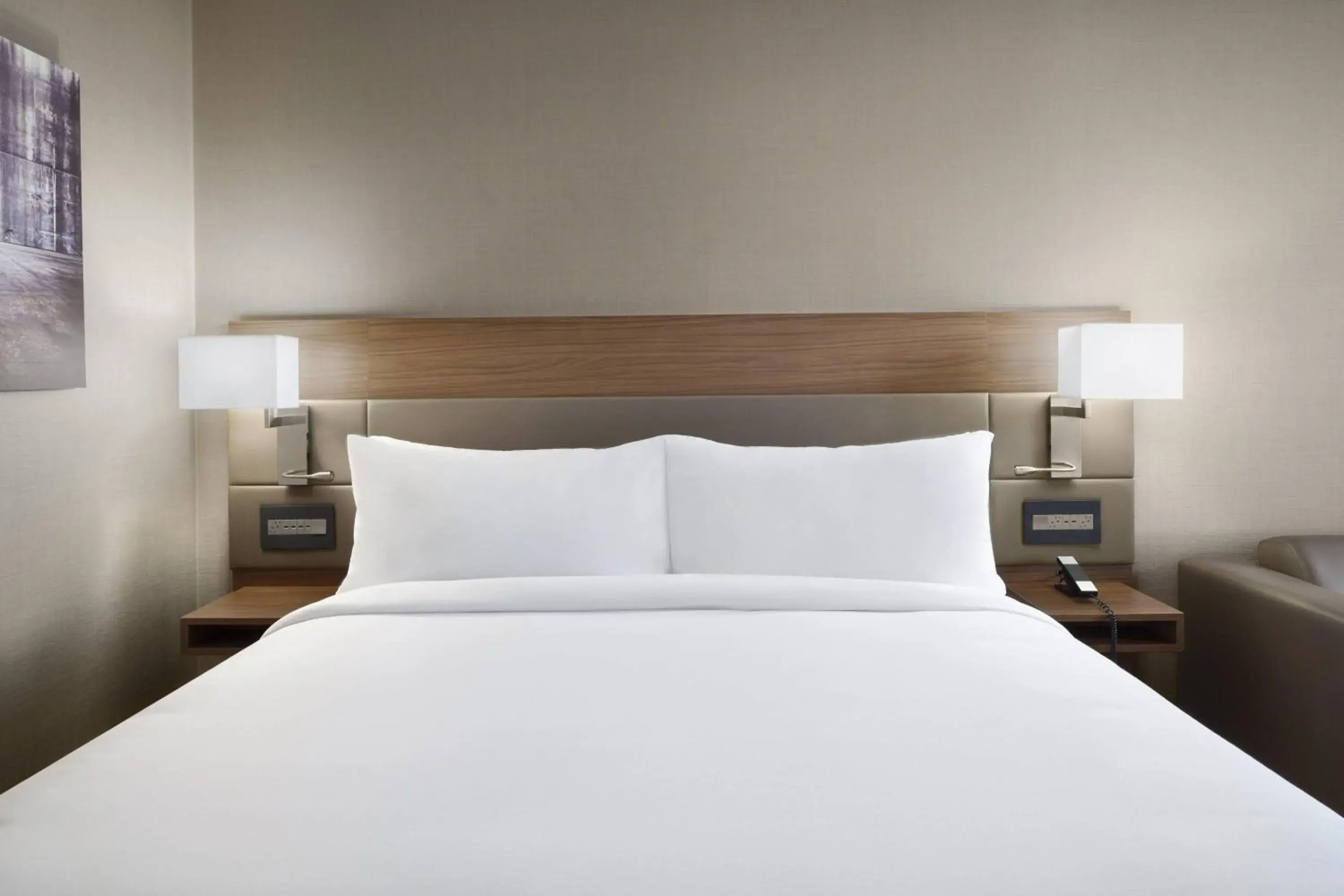 King Room with Sofa Bed in AC Hotel by Marriott Louisville Downtown King Room with Sofa Bed in AC Hotel by Marriott Louisville Downtown