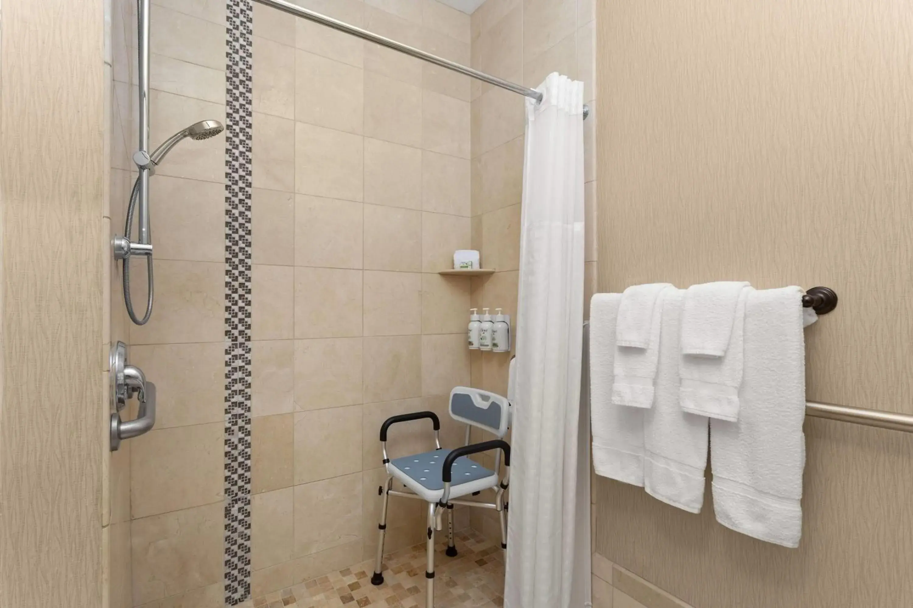 Queen Room with Two Queen Beds and Roll-in Shower - Mobility/Hearing Accessible - Non-Smoking in Hawthorn Extended Stay by Wyndham West Palm Beach Queen Room with Two Queen Beds and Roll-in Shower - Mobility/Hearing Accessible - Non-Smoking in Hawthorn Extended Stay by Wyndham West Palm Beach