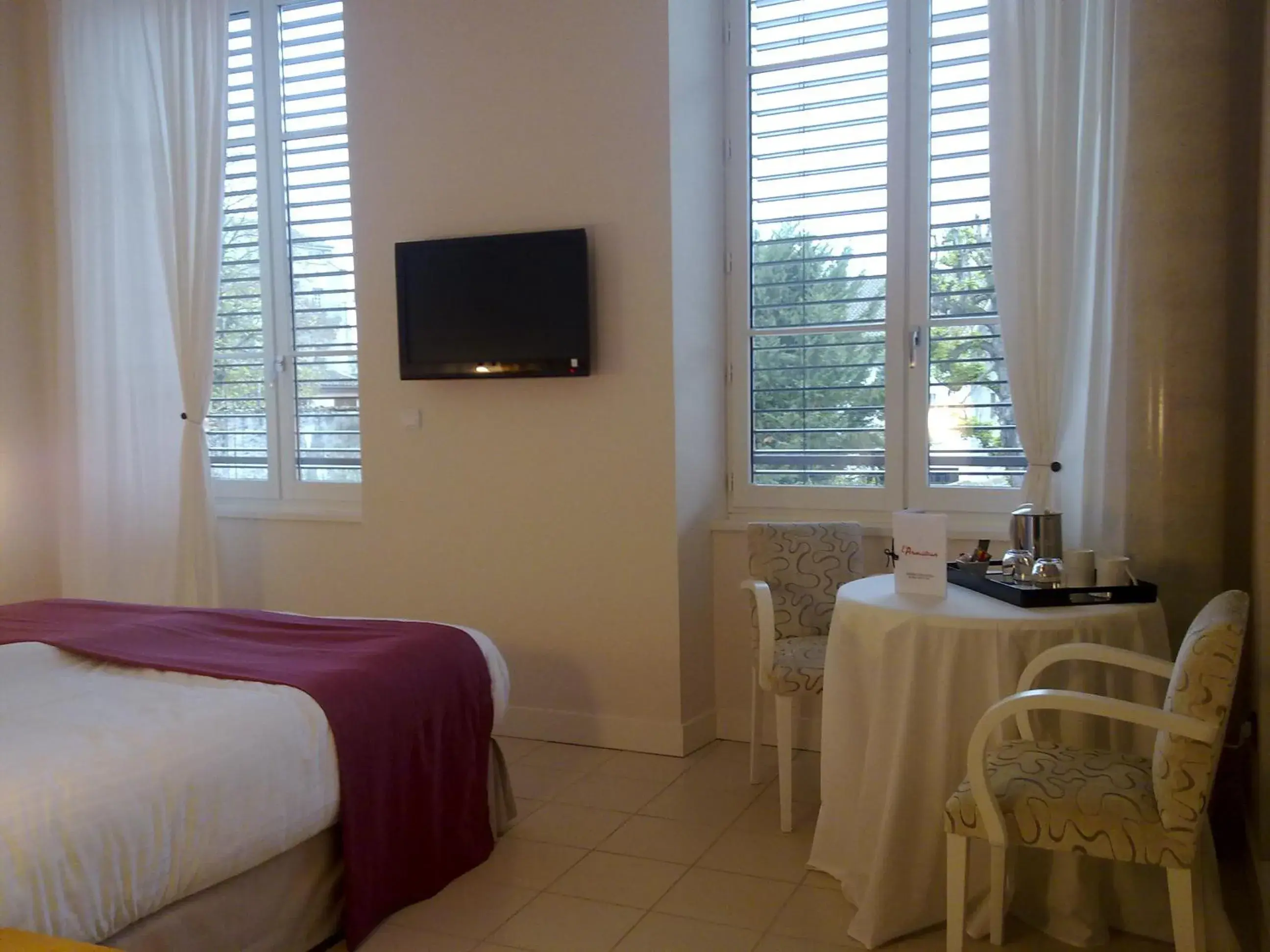 Double or Twin Room with Garden View in L'Armateur Double or Twin Room with Garden View in L'Armateur