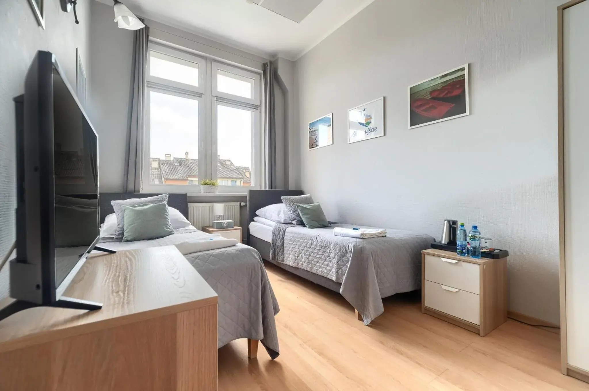 Hostel Twin Room with Shared Bathroom on Hall in Stawa Villa & Apart Hostel Twin Room with Shared Bathroom on Hall in Stawa Villa & Apart