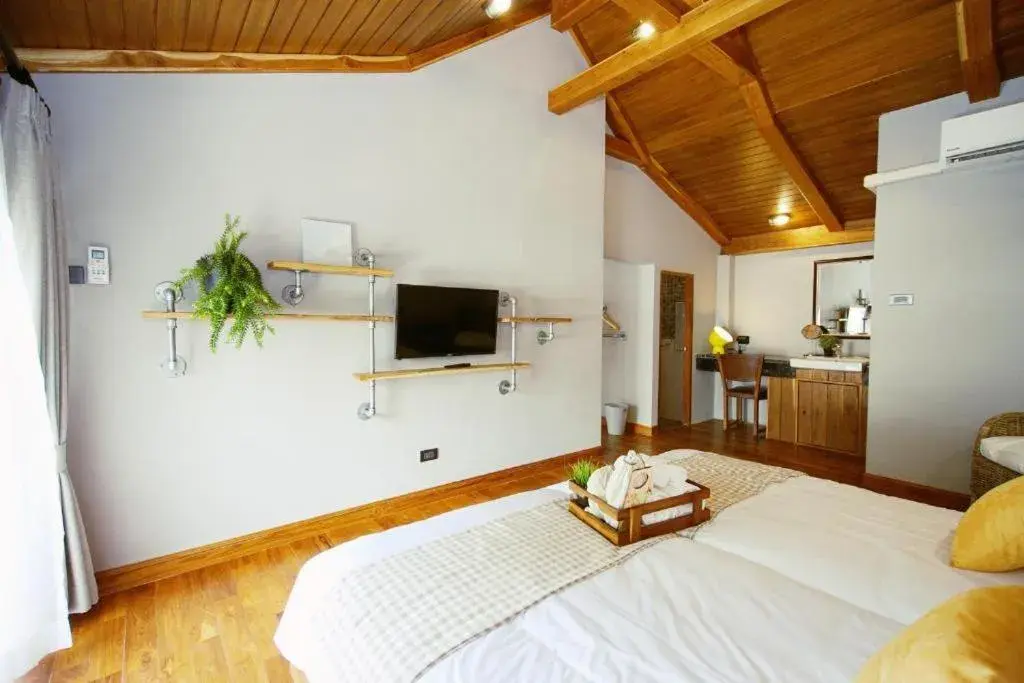 Family Suite in Yellow Pillow village Family Suite in Yellow Pillow village