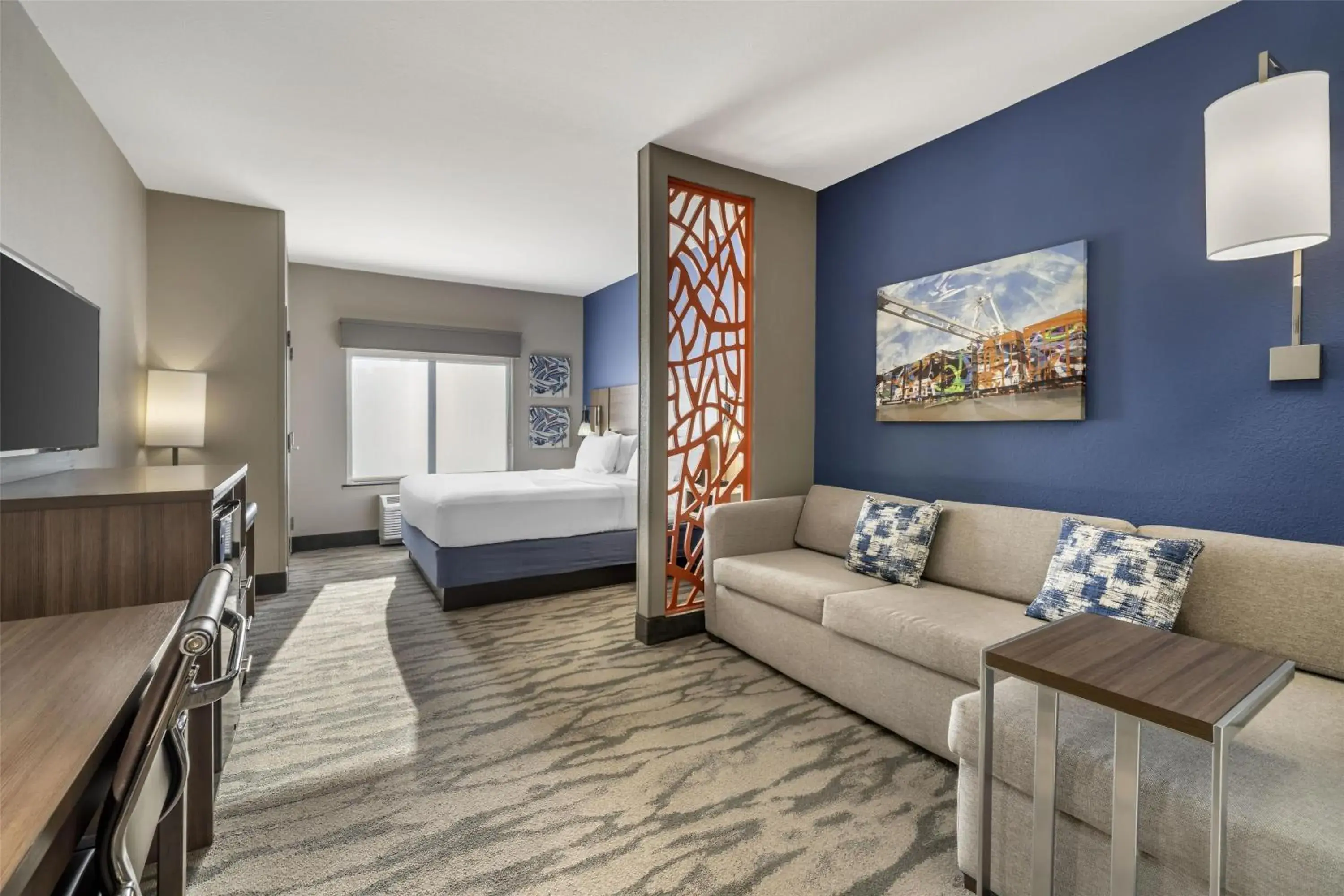 King Suite - Non-Smoking in Best Western Plus Castlerock Inn & Suites King Suite - Non-Smoking in Best Western Plus Castlerock Inn & Suites