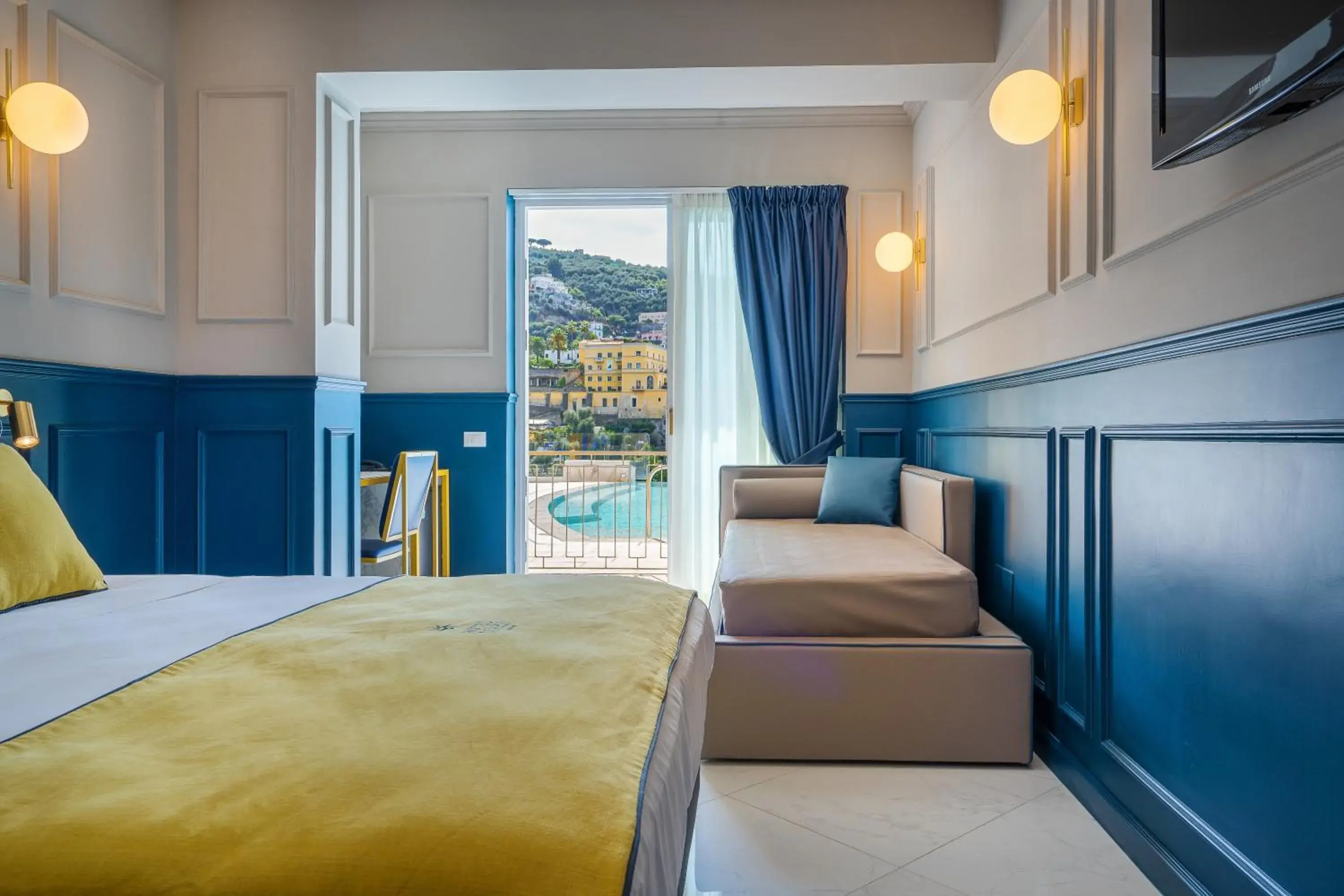 Executive Room with Pool View in Hotel Mary Executive Room with Pool View in Hotel Mary