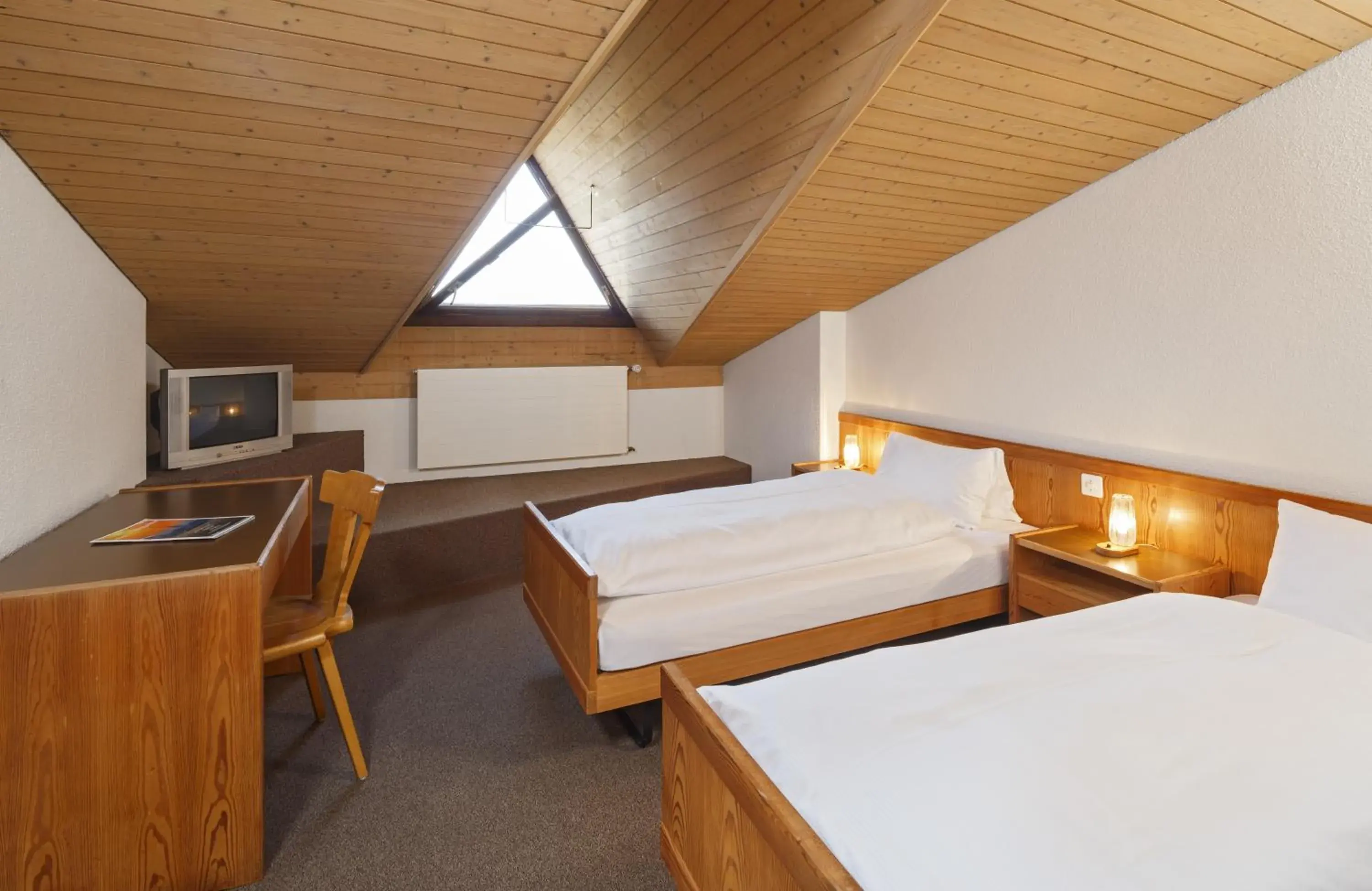 Classic Double Room - single occupancy in Hotel & Restaurant Chärnsmatt Classic Double Room - single occupancy in Hotel & Restaurant Chärnsmatt