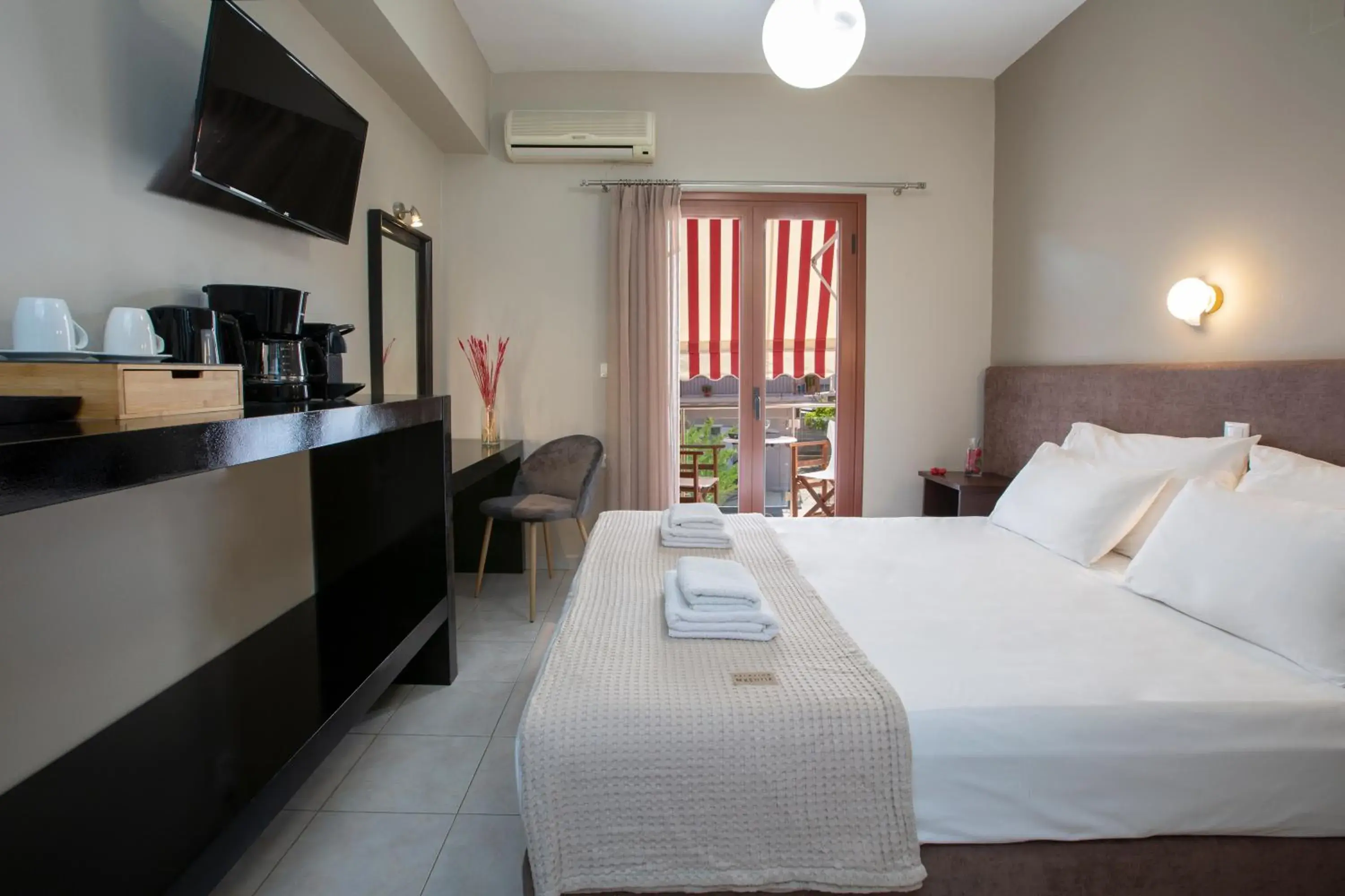 Standard Double or Twin Room in Athina résidence Standard Double or Twin Room in Athina résidence