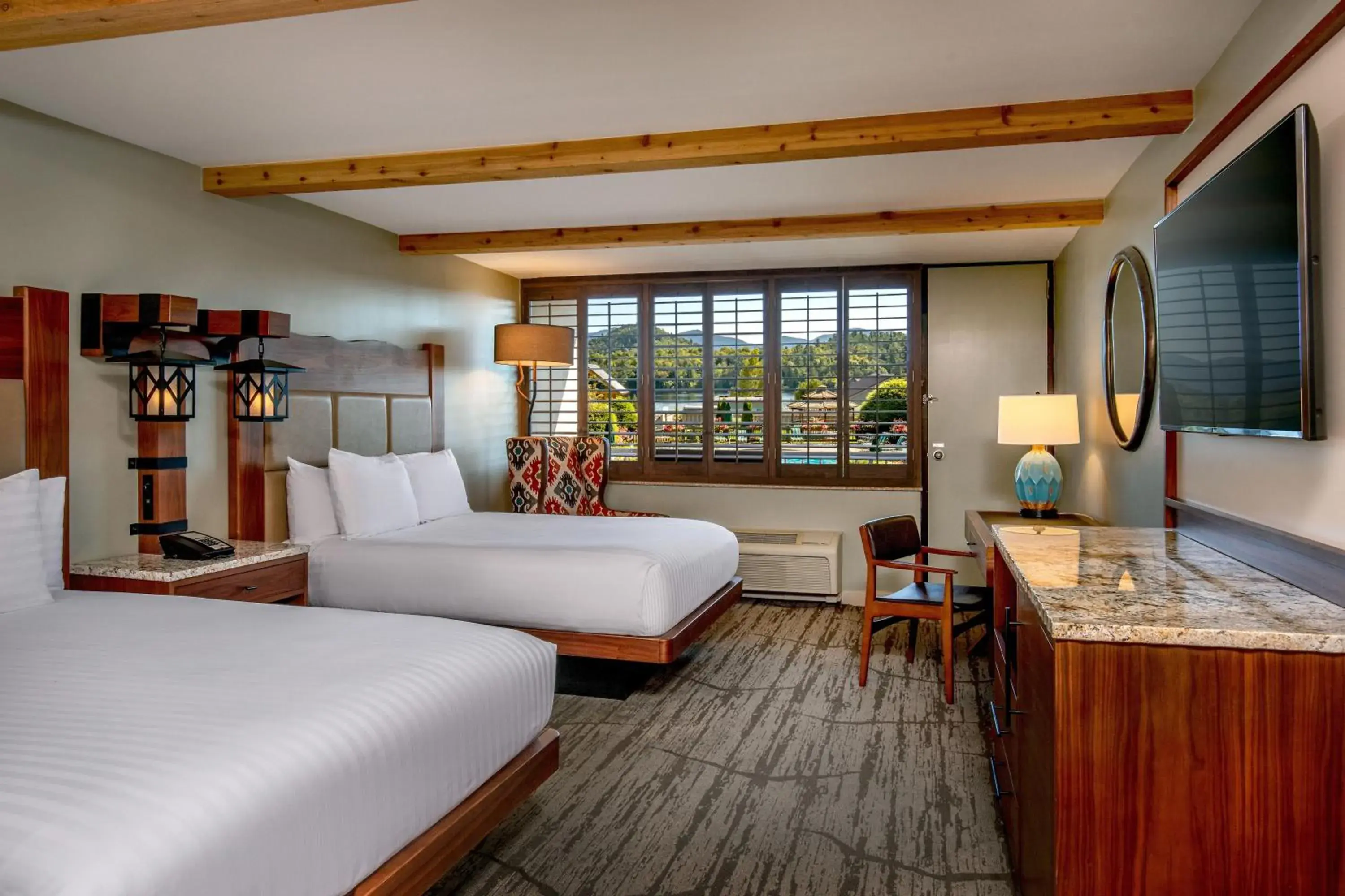 Queen Room with Two Queen Beds in High Peaks Resort Queen Room with Two Queen Beds in High Peaks Resort