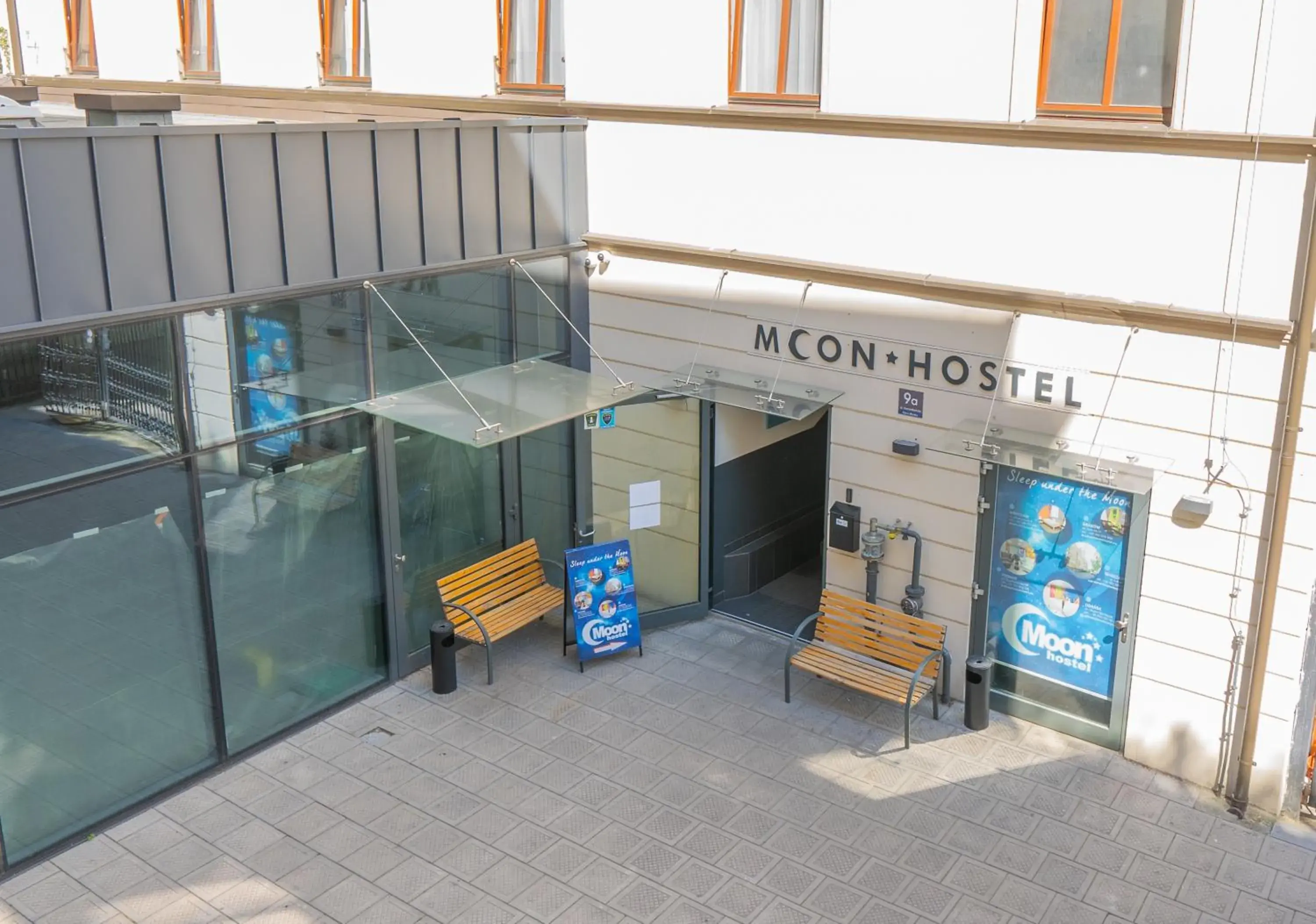 Single Room with Shared Bathroom in Moon Hostel Poznań Single Room with Shared Bathroom in Moon Hostel Poznań